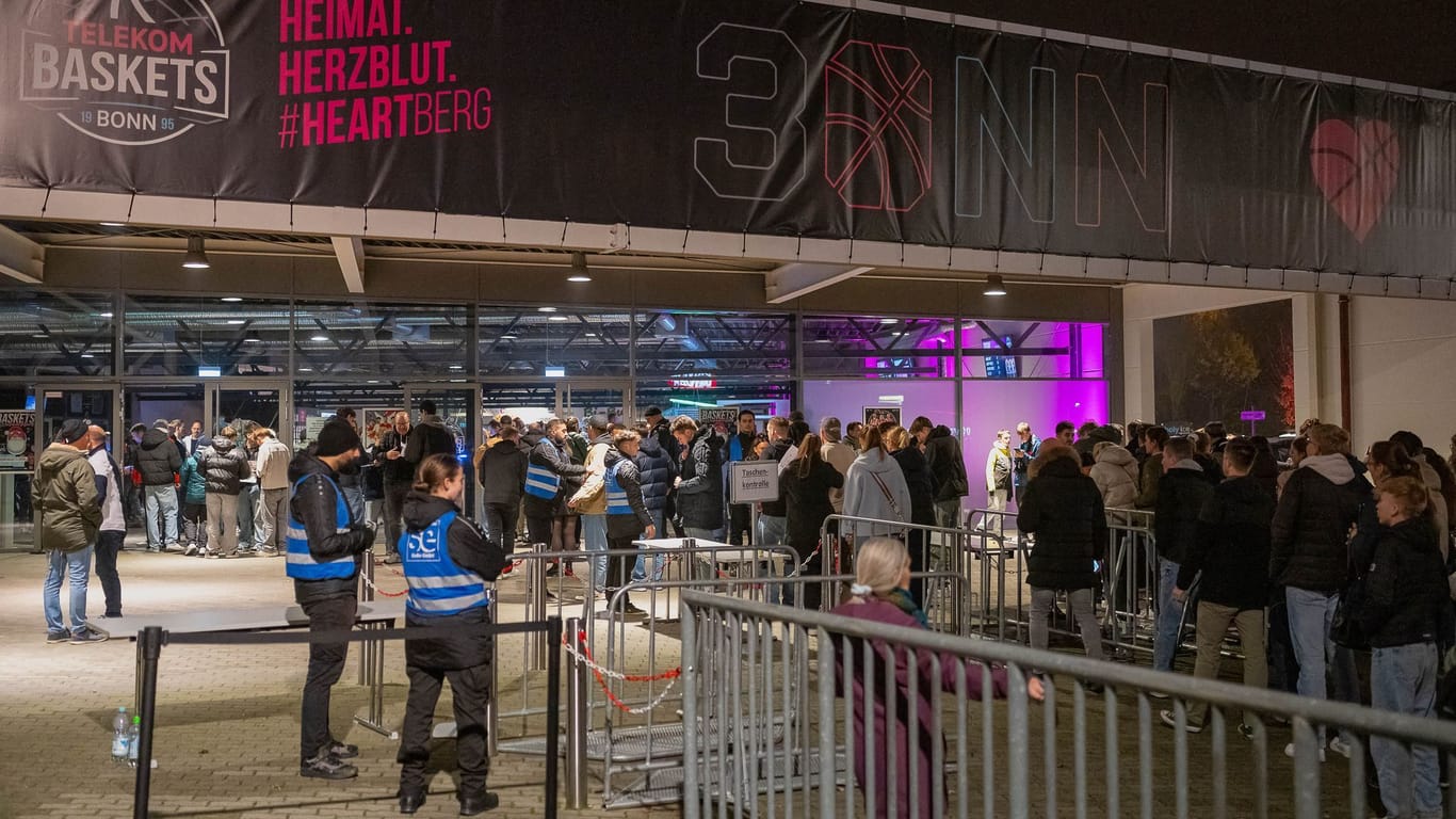 Telekom Baskets Bonn - Maccabi Ironi Ramat Gan