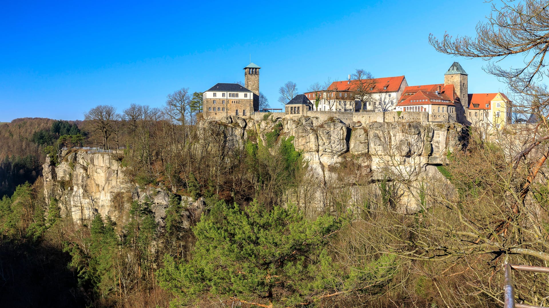 Blick auf Burg Hohnstein in der Sächsischen Schweiz (Archivbild):