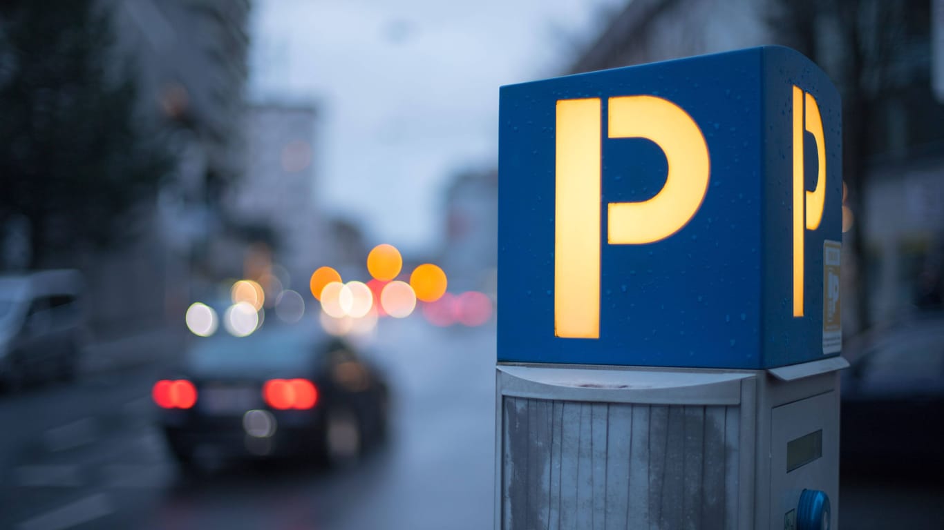 Achtung am Parkautomaten: Kriminelle nutzen Täuschungen, um an sensible Daten zu gelangen.