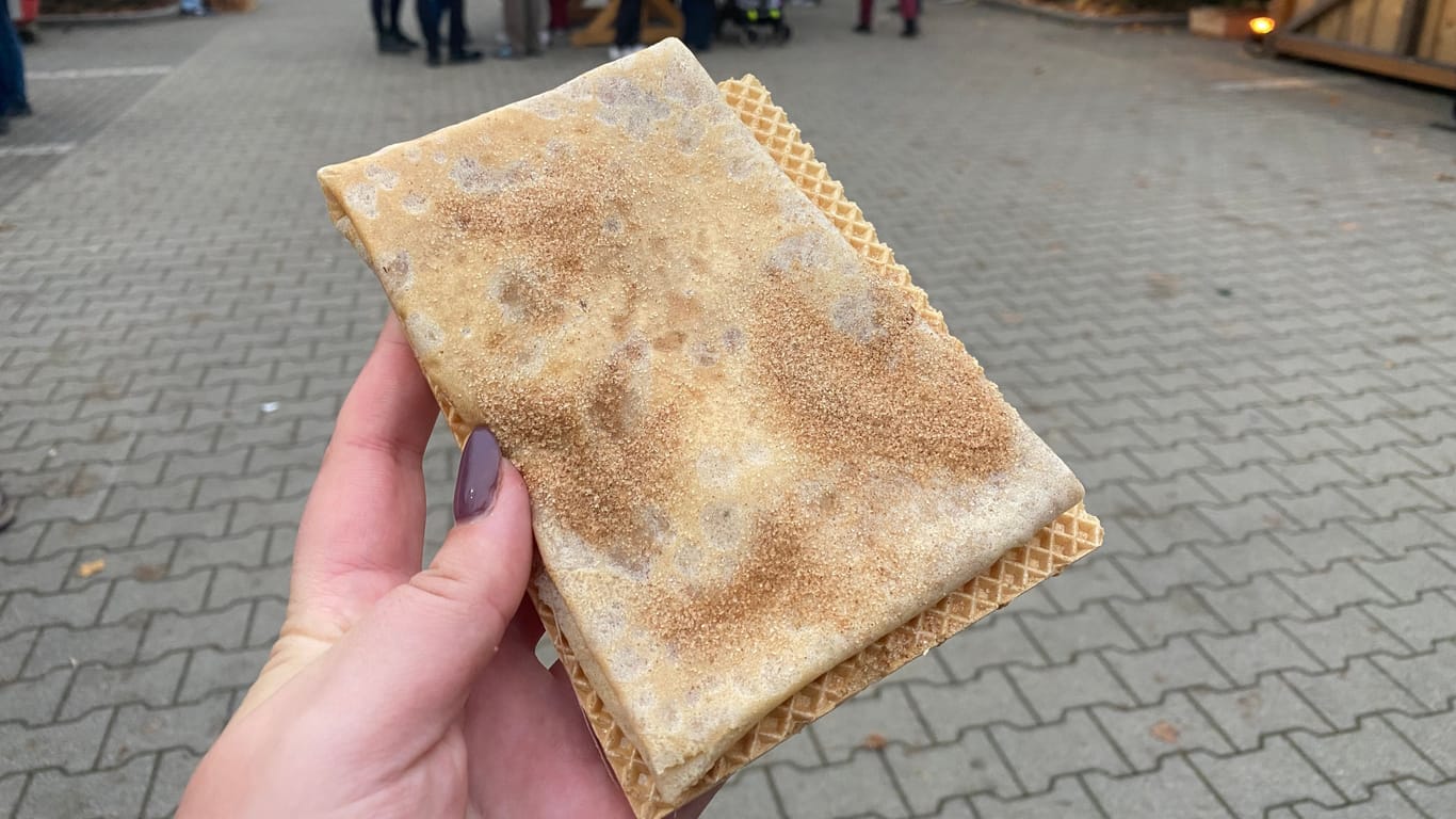 Die Crêpes werden auf einer umweltfreundlichen Waffel serviert.