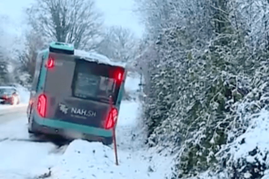 Erste Unfälle nach Wintereinbruch