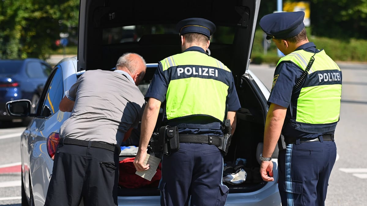 Autoausr-stung-Diese-Extras-vermeiden-teure-Bu-gelder-im-Notfall