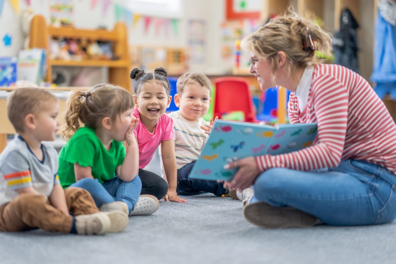 Kinderbetreuung in einer Kita: Die Kosten können Eltern teilweise in der Steuererklärung angeben.