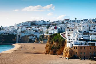 Albufeira an der Algarve: Portugal bietet sich für Auswanderer mit kleiner Rente an.