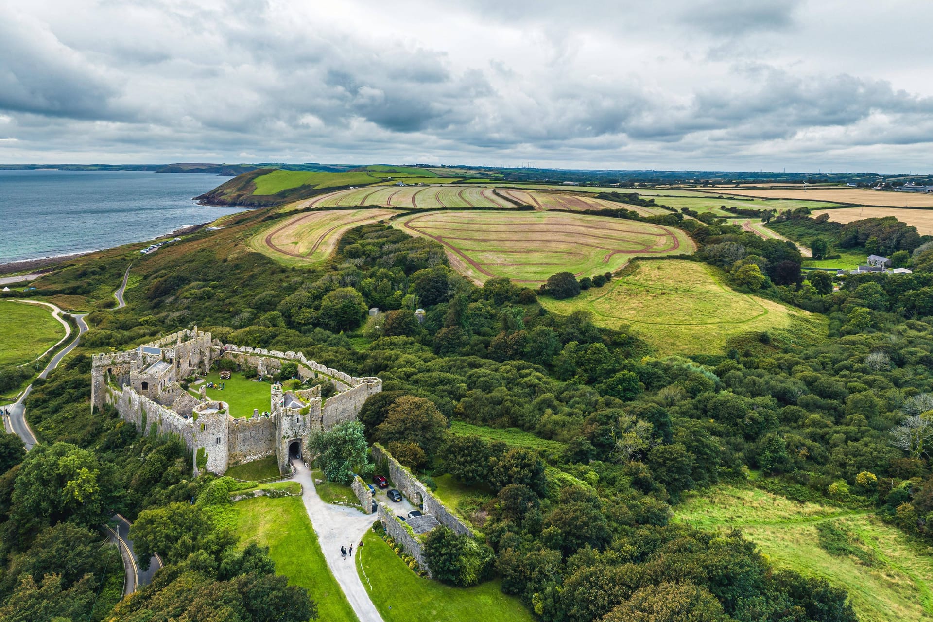 Land der Burgen: Manorbier Castle in Tenby ist eine normannische Burg aus dem 11. Jahrhundert.