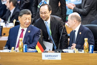 Kanzler Scholz und der chinesische Präsident Xi: Deutschland und China haben beim G20-Gipfel viel Gesprächsbedarf.