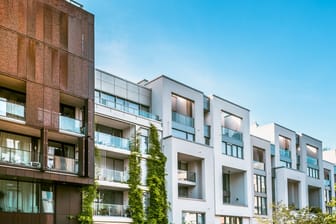 Wohnungen in Berlin: Über Crowdfunding können sich Anleger schon mit kleinen Beträgen an größeren Immobilienfinanzierungen beteiligen.