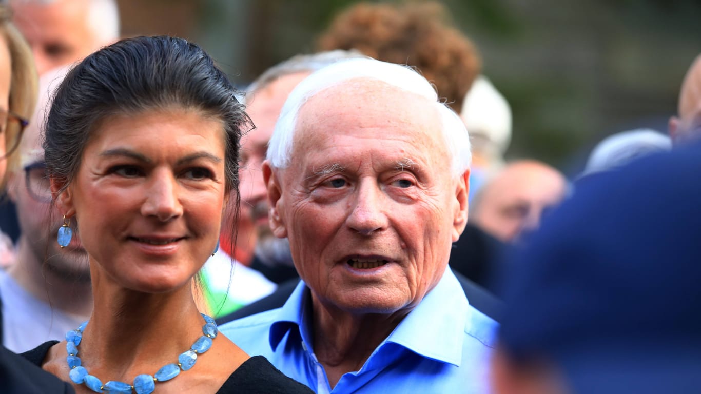 Sahra Wagenknecht mit Oskar Lafontaine: Die BSW-Gründerin betreibt Destruktion, sagt Jan C. Behrends.