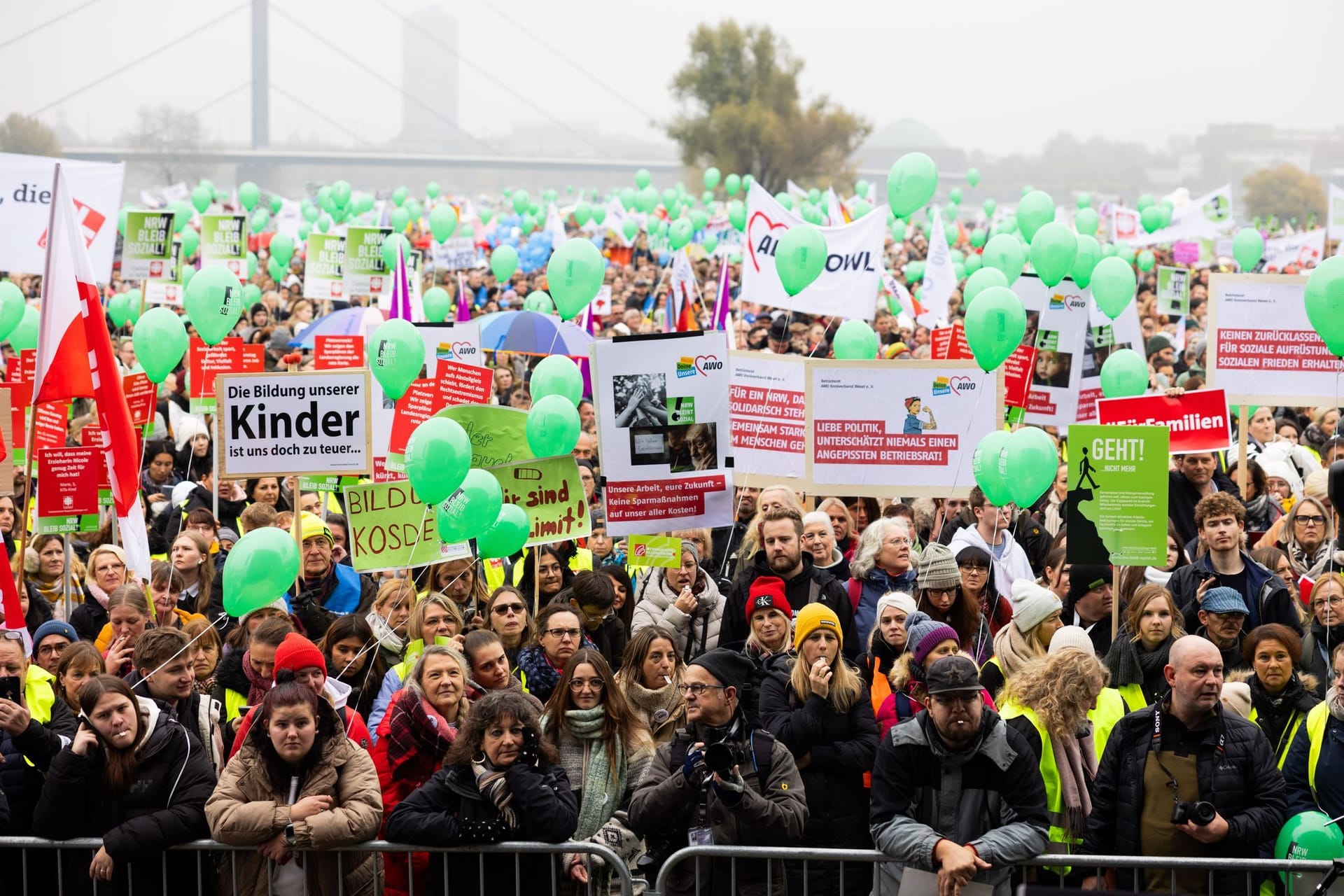 Wohlfahrtverbände protestieren gegen geplante Kürzungen