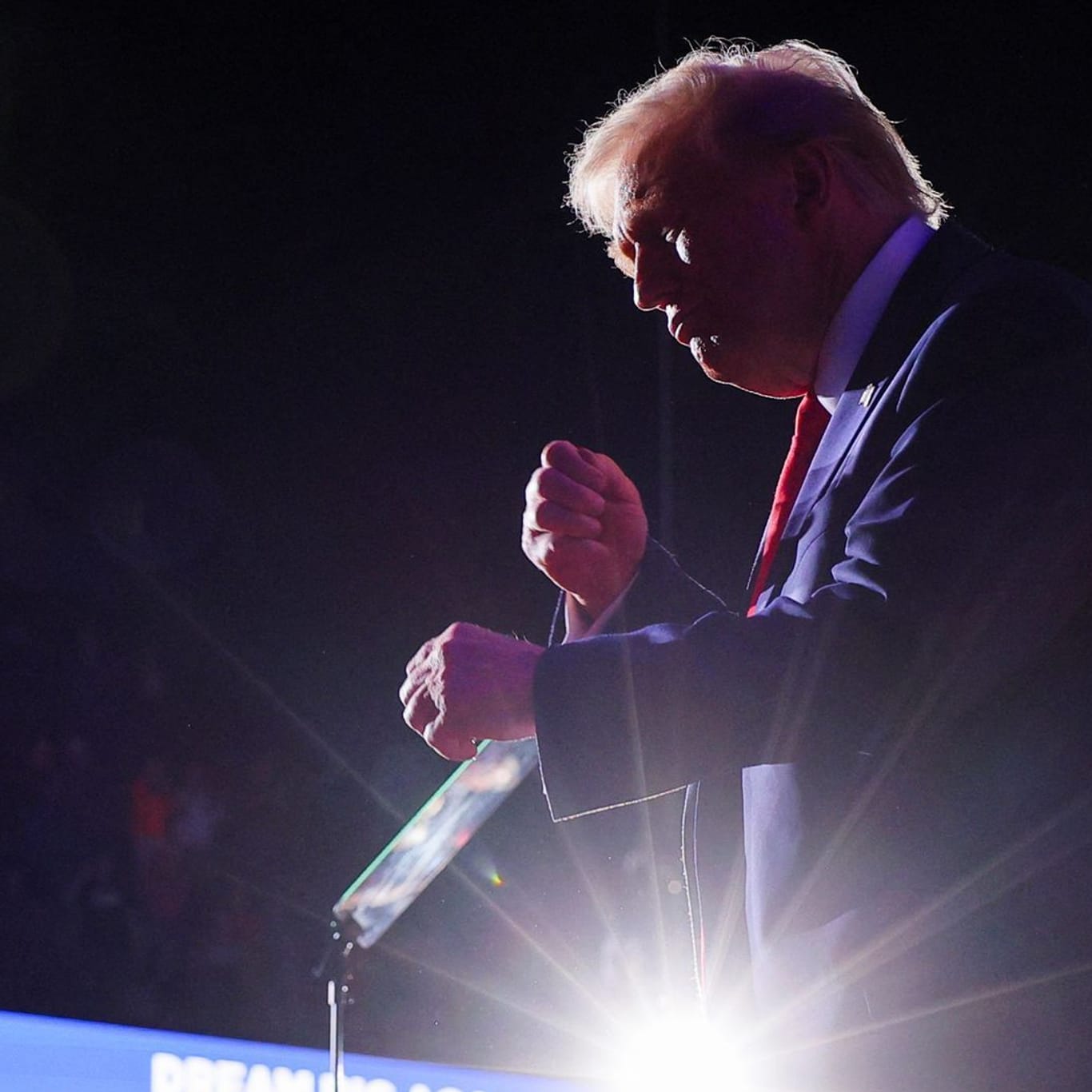 Donald Trump beim Wahlkampffinale in Michigan.