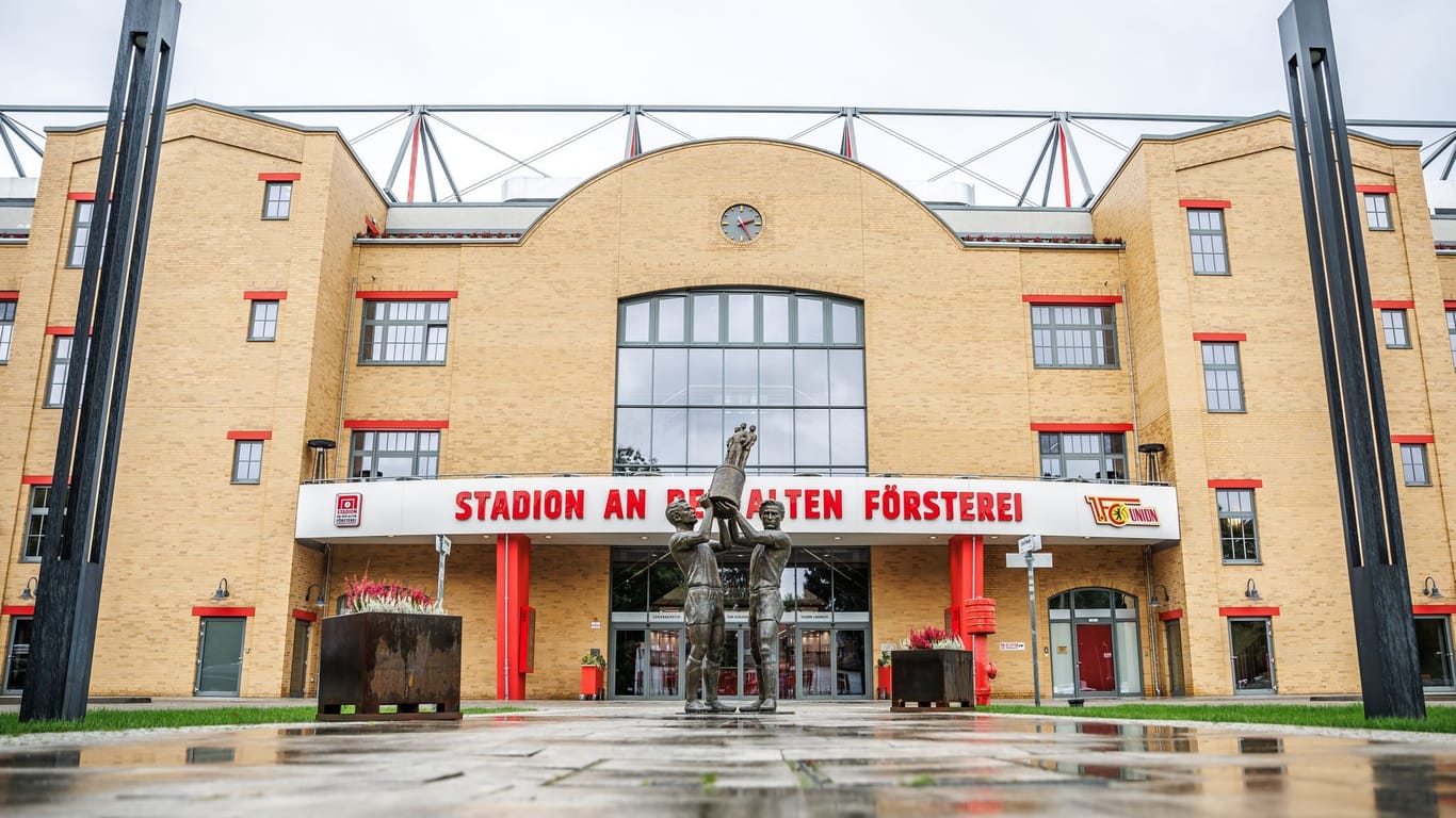 Stadion "An der Alten Försterei" (Archivbild): Union Fans können ab dem 25. November Aktien erwerben.