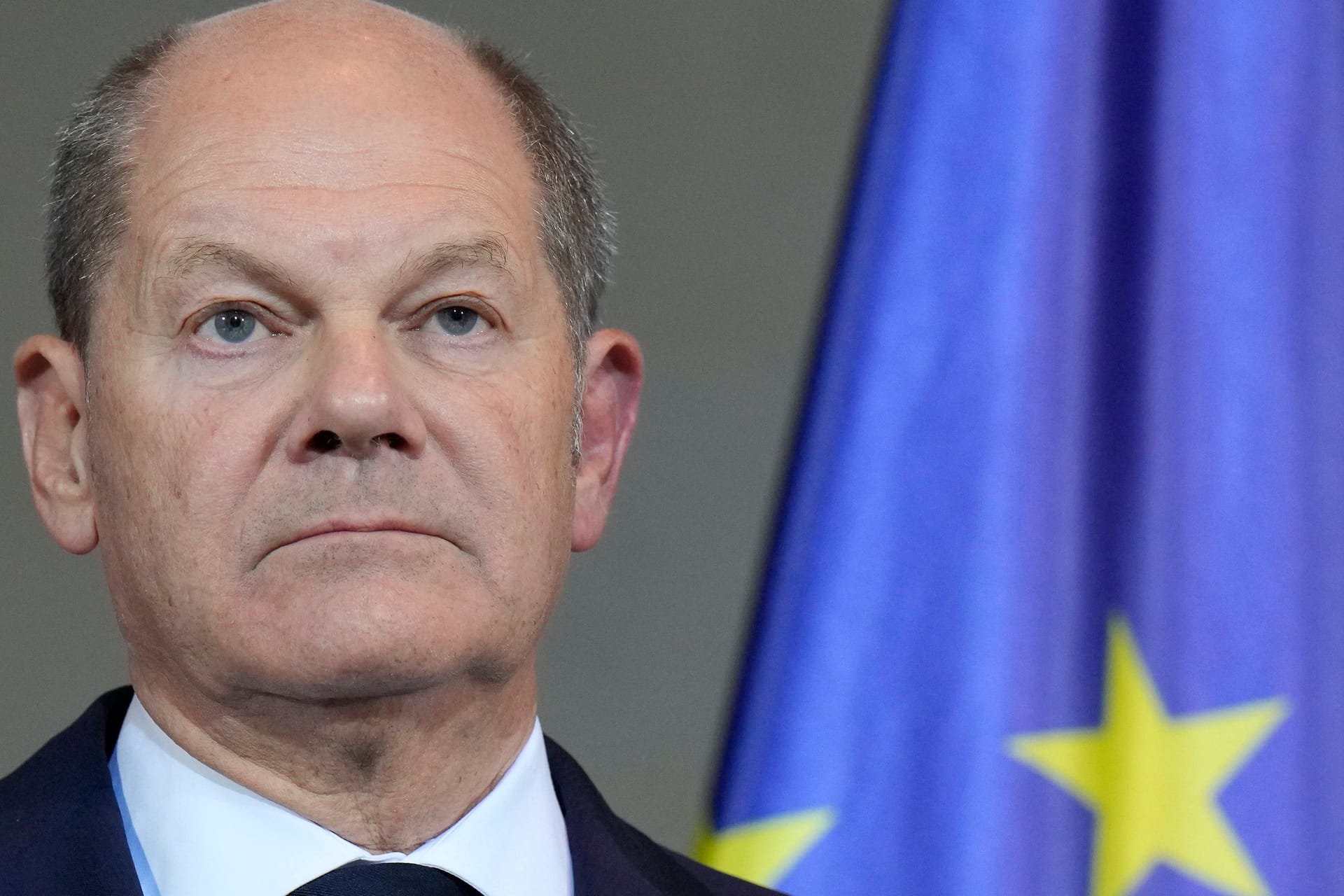 Olaf Scholz steht vor den Trümmern seiner Regierung.