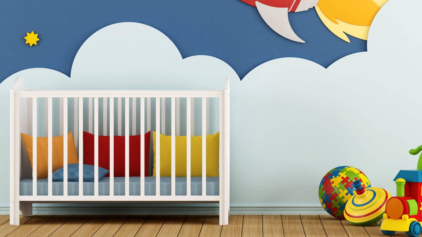 Kinderzimmer mit Babybett (Symbolfoto): Das Unternehmen Schardt unterhält insgesamt zwei Standorte.