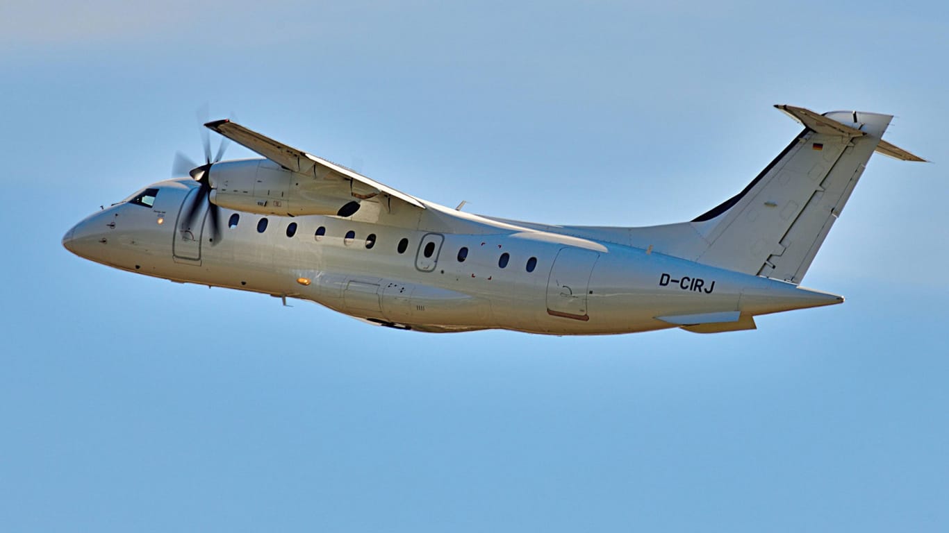 Ein Flugzeug der Rhein-Neckar-Air (Archivbild): Die Fluggesellschaft ist zahlungsunfähig.