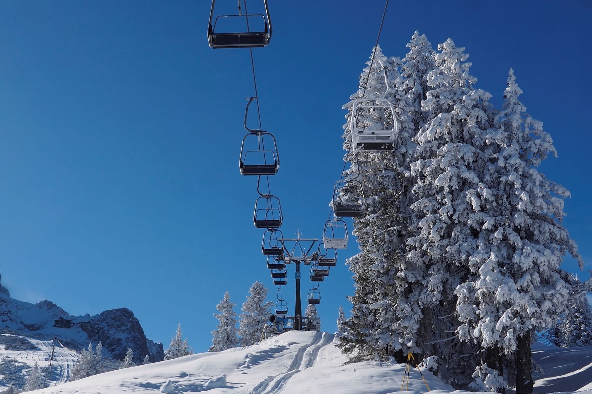 Saisonvorbereitungen im Skigebiet Garmisch-Partenkirchen