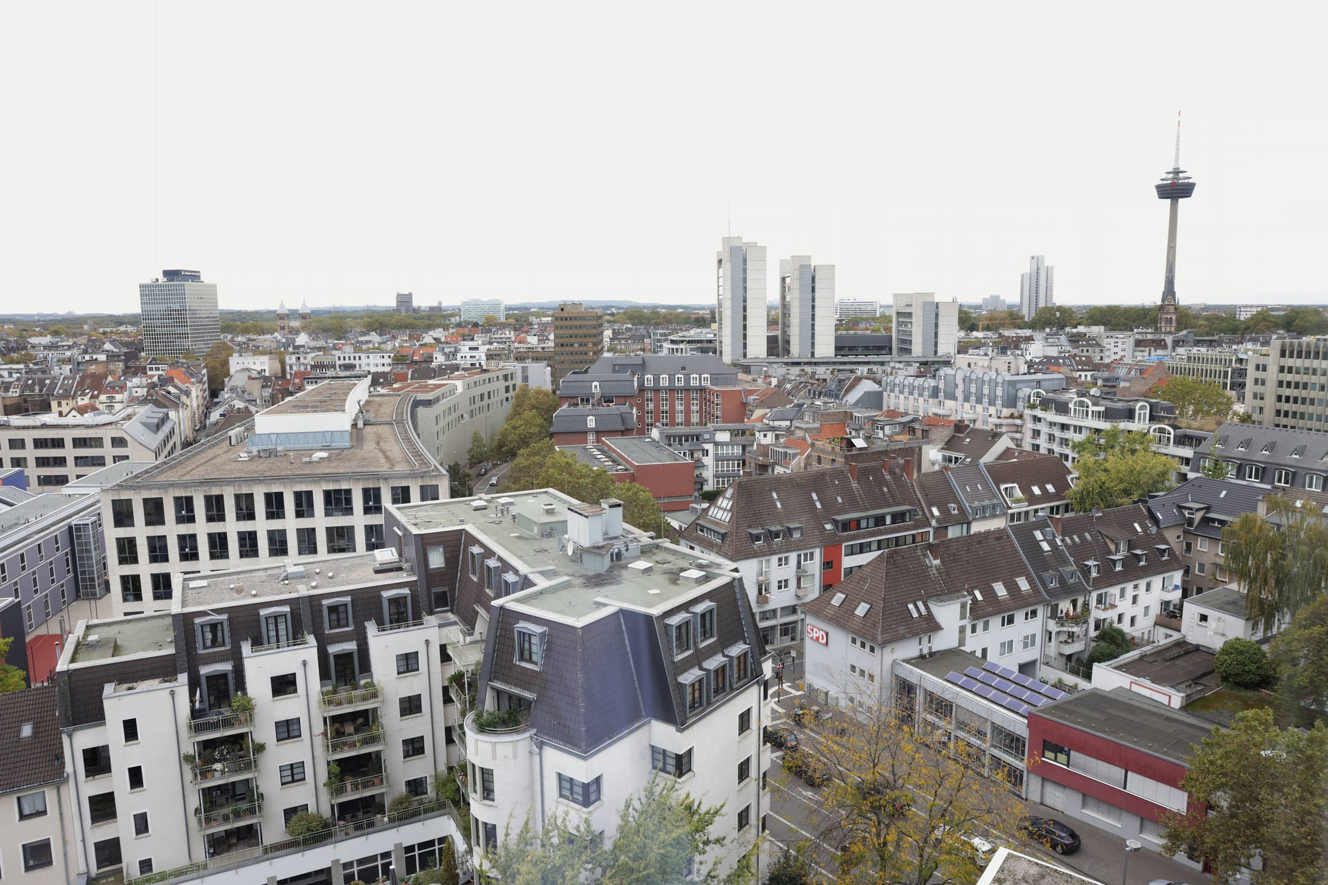 Ausblick auf Köln: Auch im neuen Jahr müssen Kölner Hausbesitzer die Grundsteuer bezahlen.