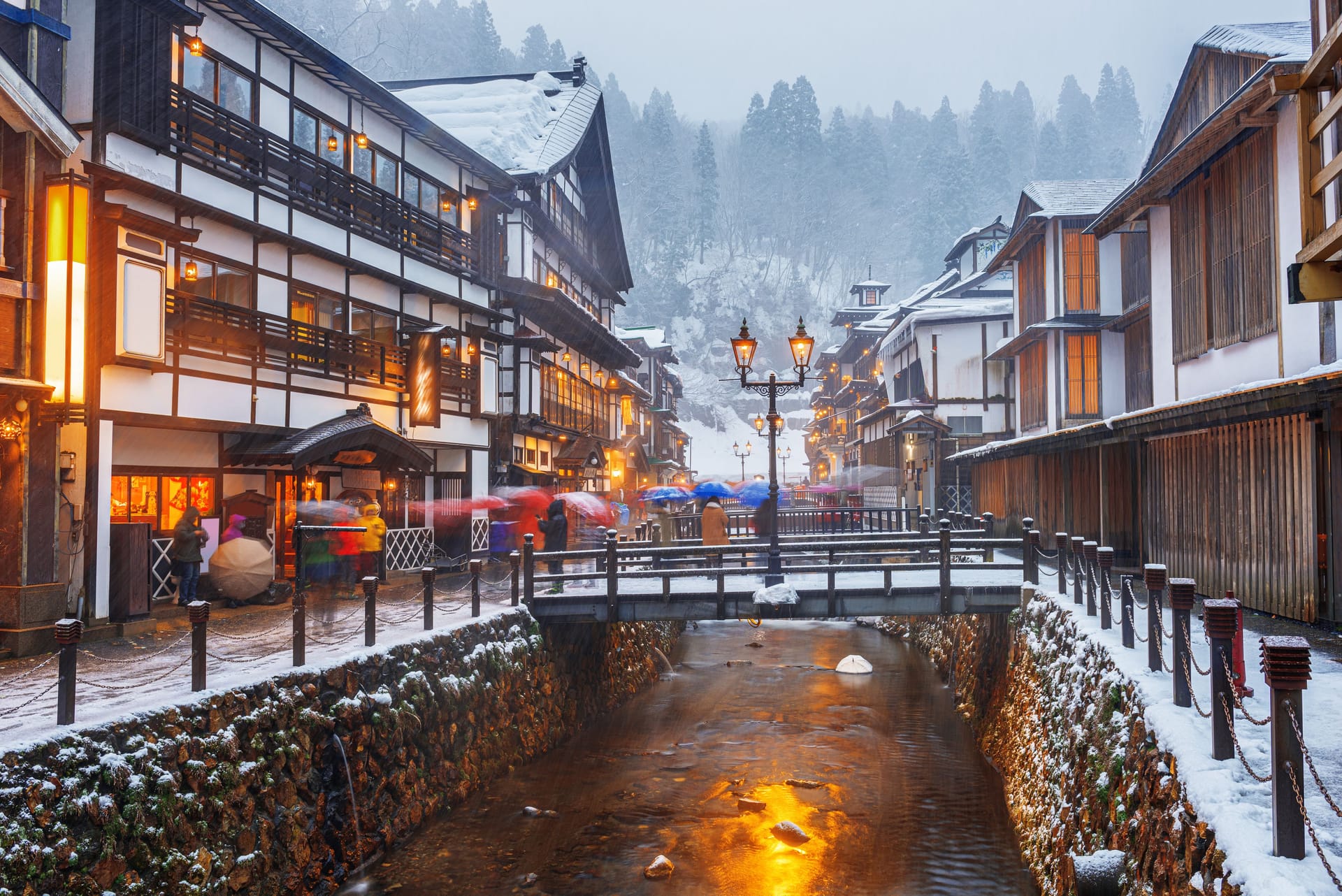 Der beliebteste Fotospot in Ginzan Onsen: Hier sollen sich Besucher angeschrien haben, wenn ihnen jemand beim Fotografieren im Weg stand.