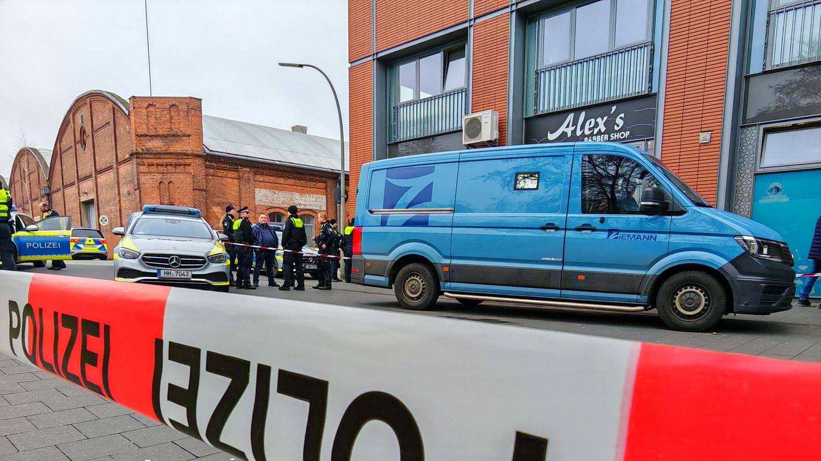 Hamburg Bergedorf - Nach Überfall auf Geldtransporter - Polizei findet Geldkasette