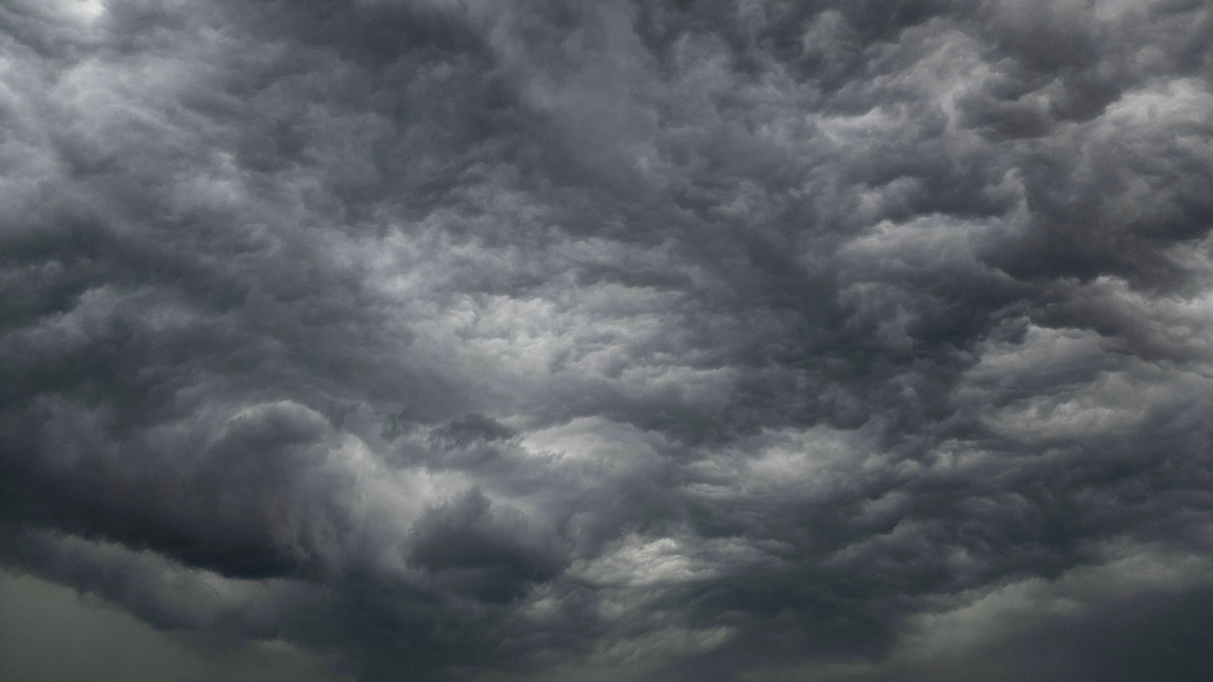 Dunkle Wolken am Himmel. (Symbolfoto)