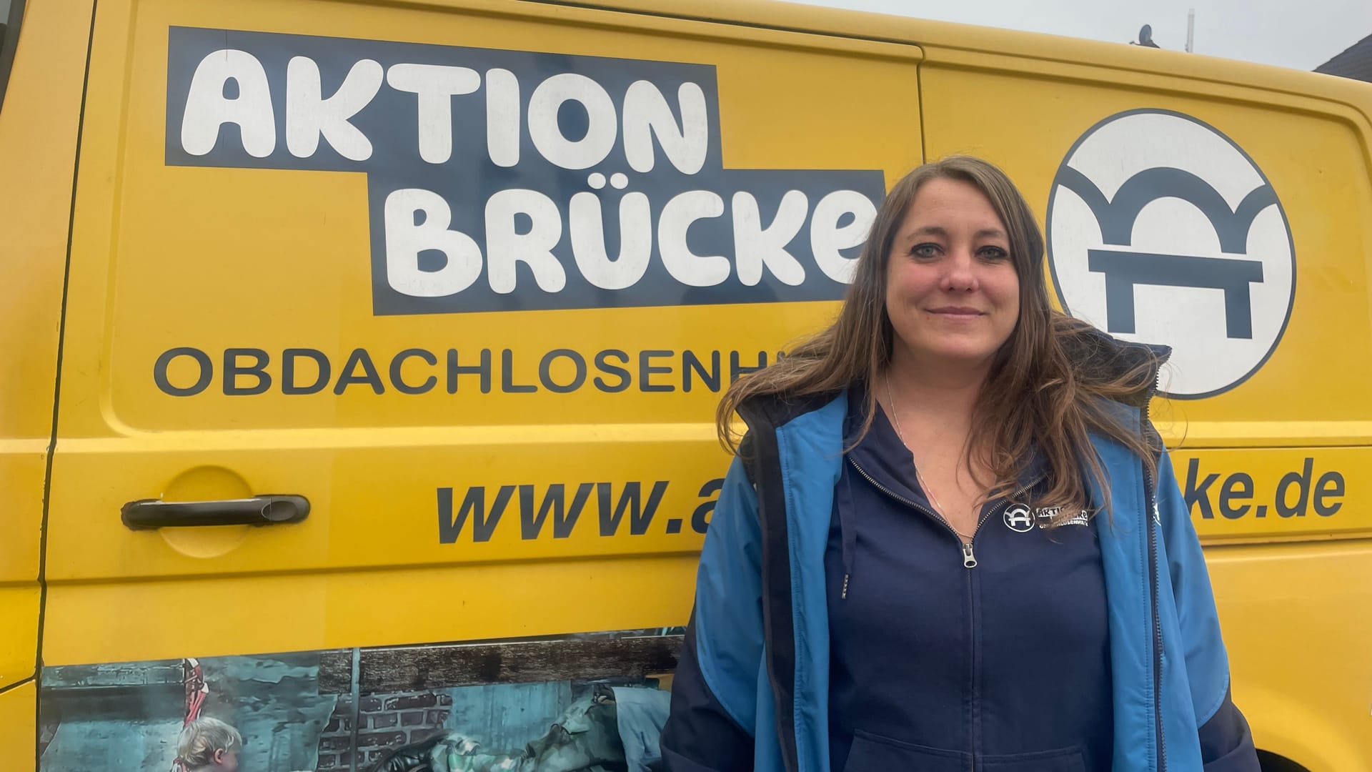 Anja Sauer ist Vorsitzende und Mit-Gründerin der Obdachlosenhilfe "Aktion Brücke München". Sie möchte die Menschen für den Umgang mit Wohnungslosen sensibilisieren.