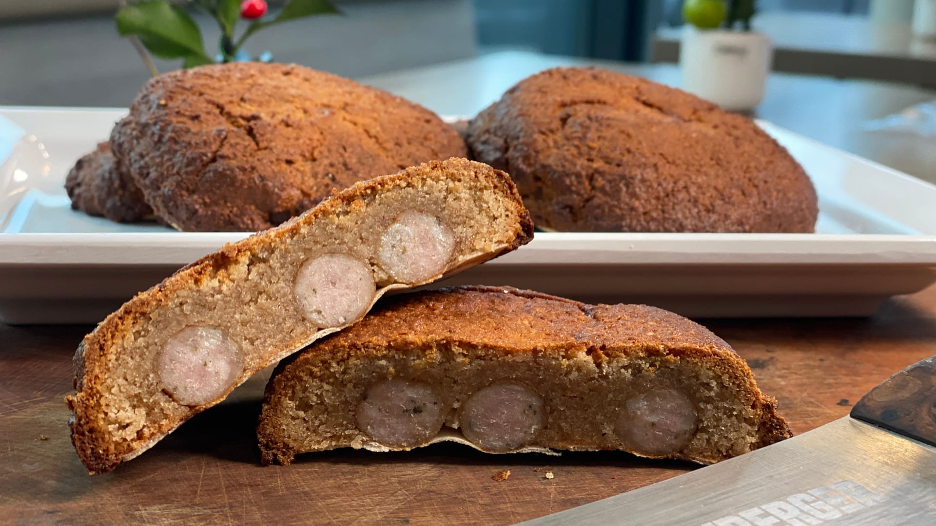 Drei Bratwürste in einem Lebkuchen: Ein Nürnberger Metzgermeister hat die fränkische Esskultur neu erfunden.