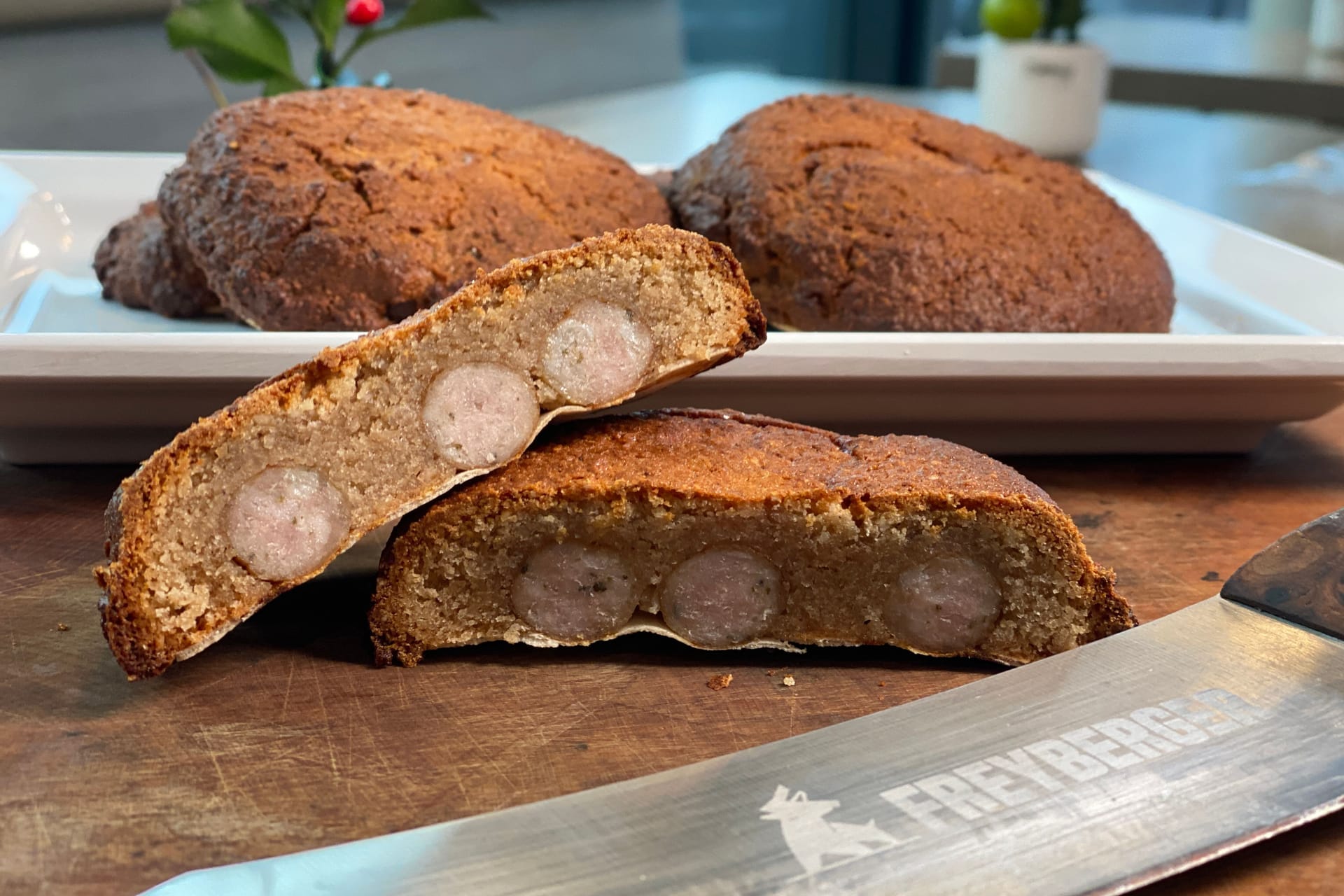 Drei Bratwürste in einem Lebkuchen: Ein Nürnberger Metzgermeister hat die fränkische Esskultur neu erfunden.