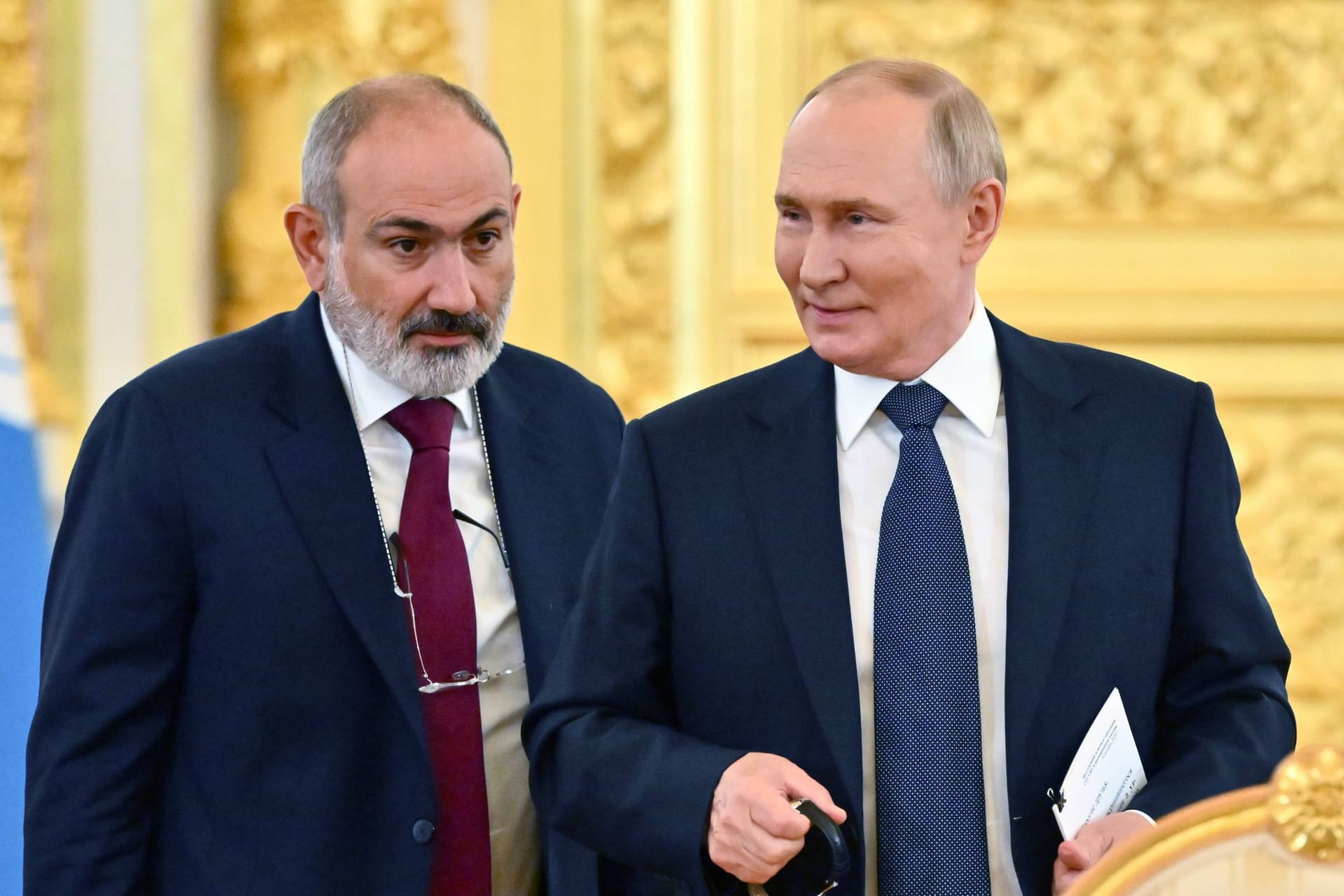 Russlands Präsident Wladimir Putin und Armeniens Premierminister Nikol Paschinjan: Die Kaukasus-Republik wendet sich immer mehr von Russland ab.