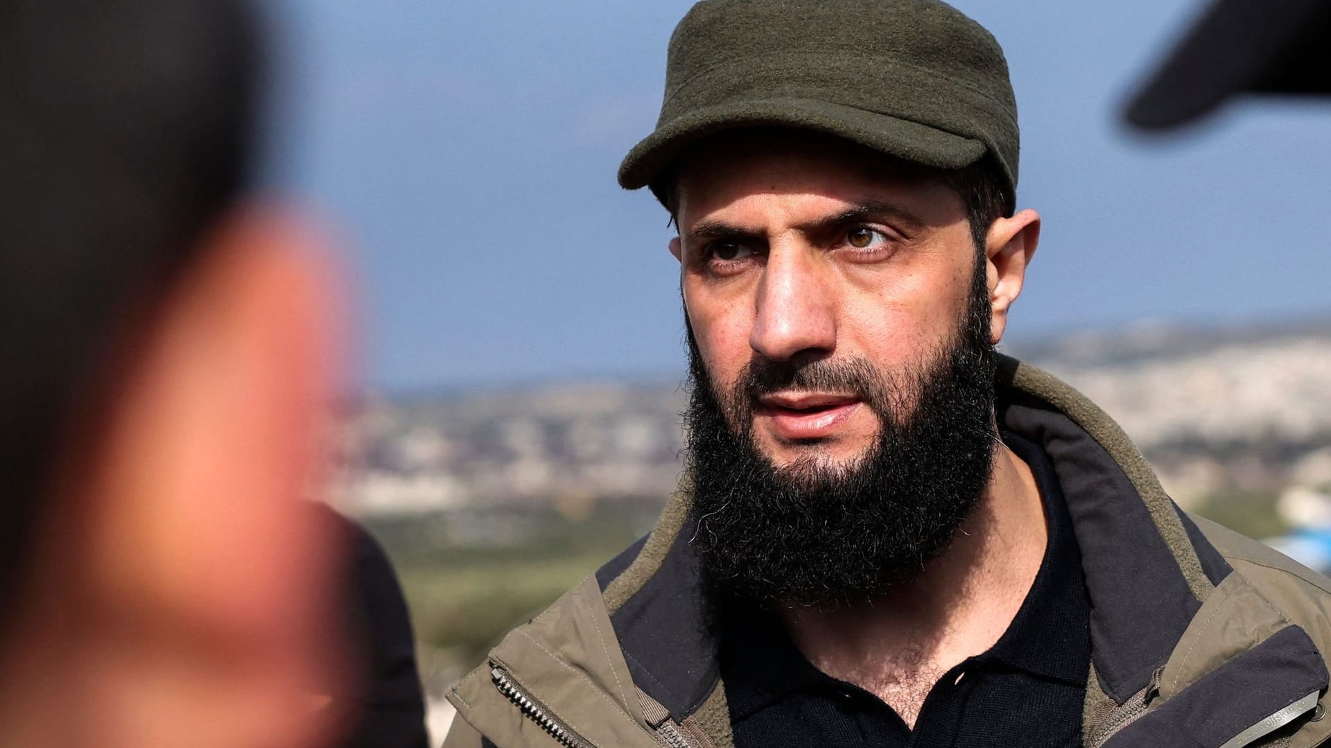 Abu Mohammed al-Julani: Der Chef der islamistischen HTS-Miliz hat mit seinen Männern die syrische Stadt Aleppo eingenommen.