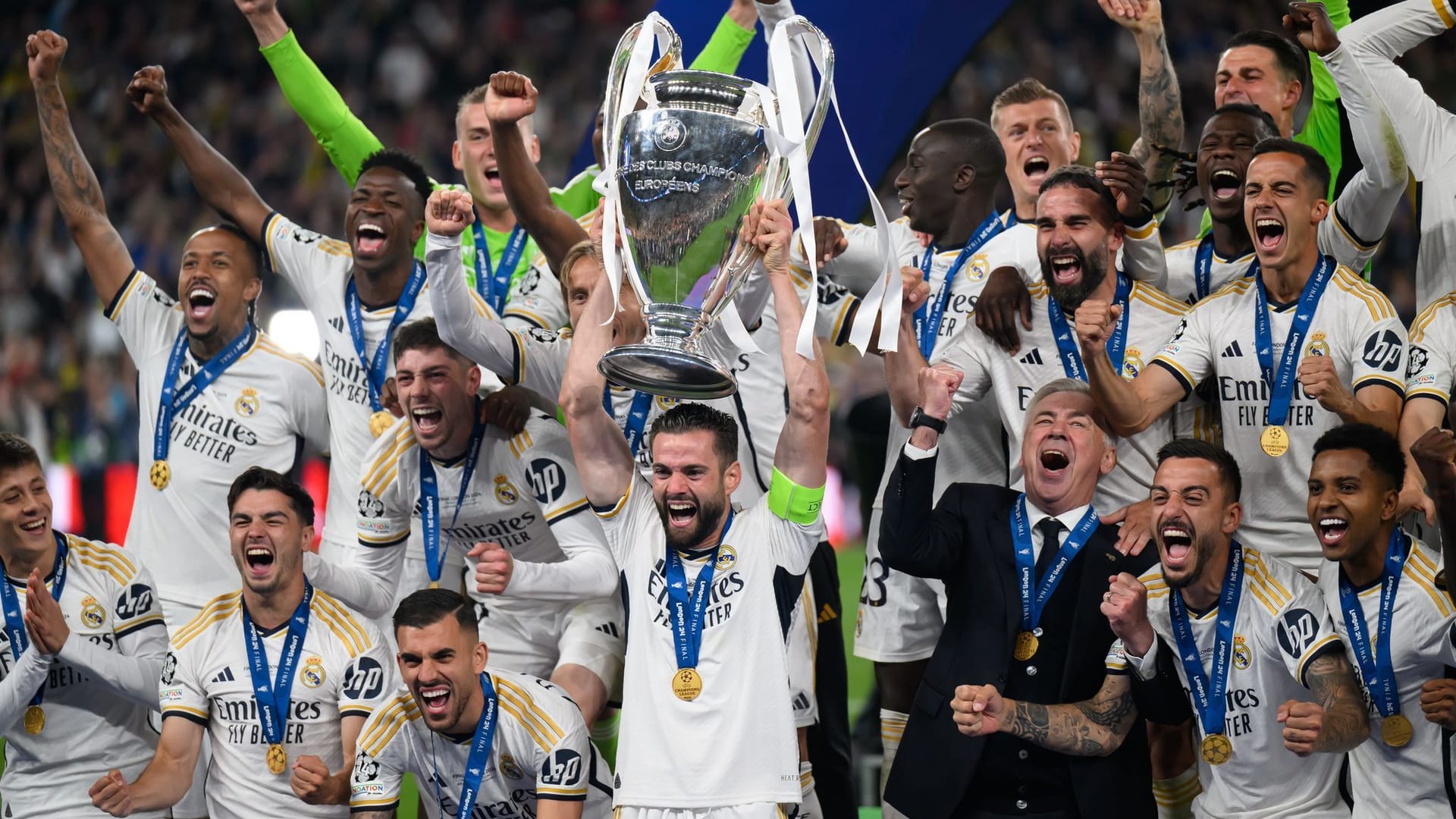 Real Madrid mit dem Champions-League-Pokal