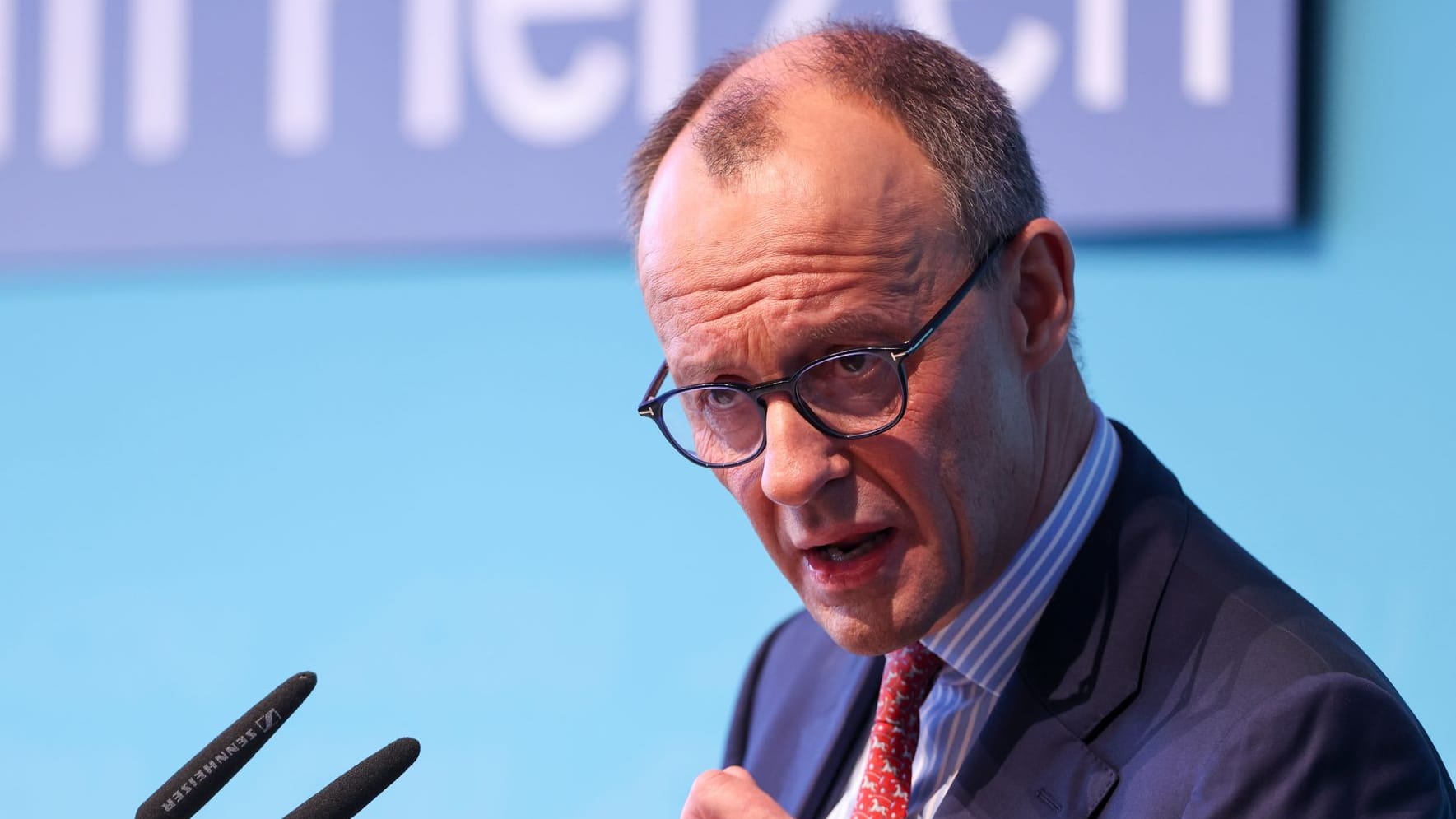 Friedrich Merz: Er kritisiert die Sozialdemokraten.