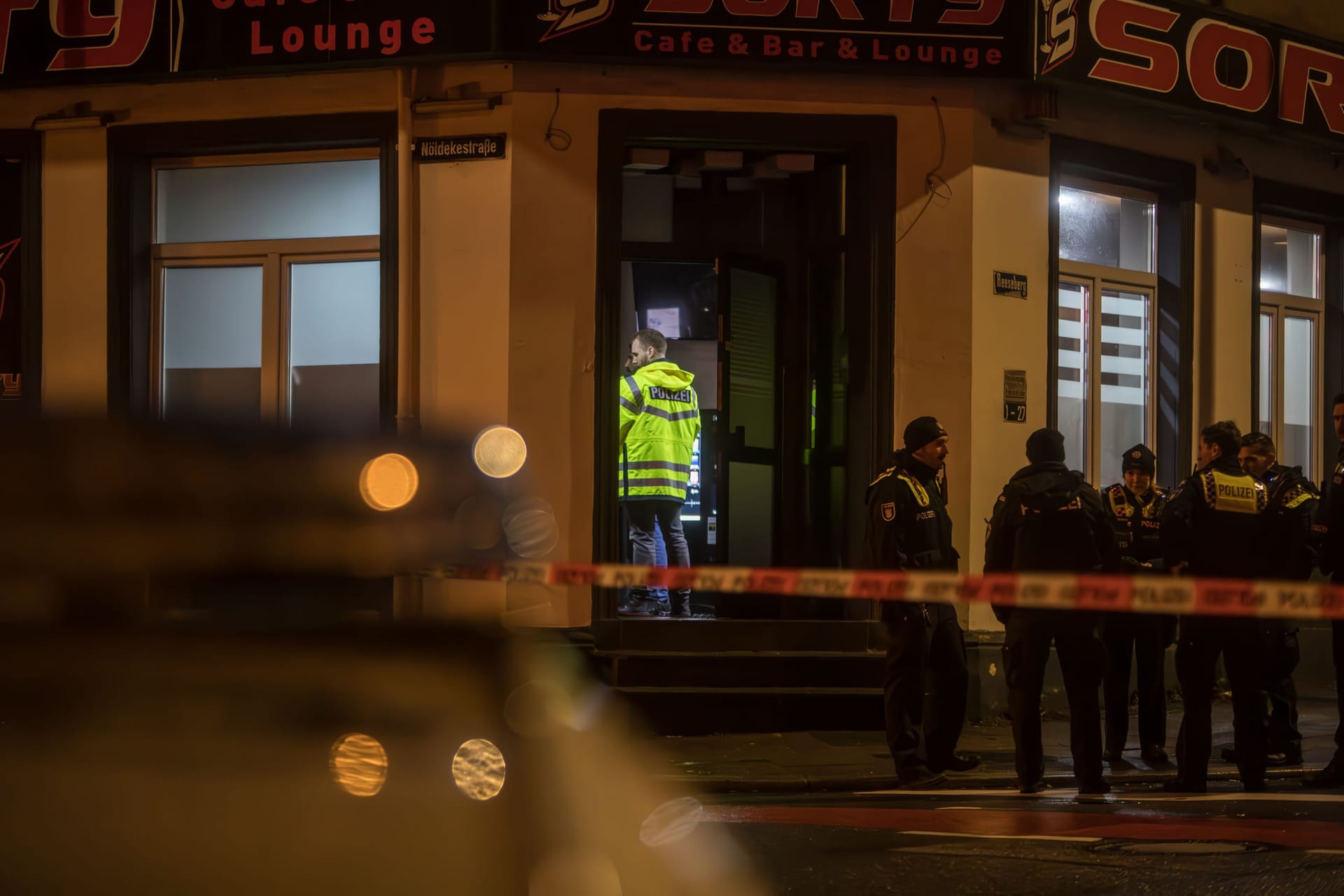 Polizeieinsatz in Wilstorf in der Nacht zu Montag.