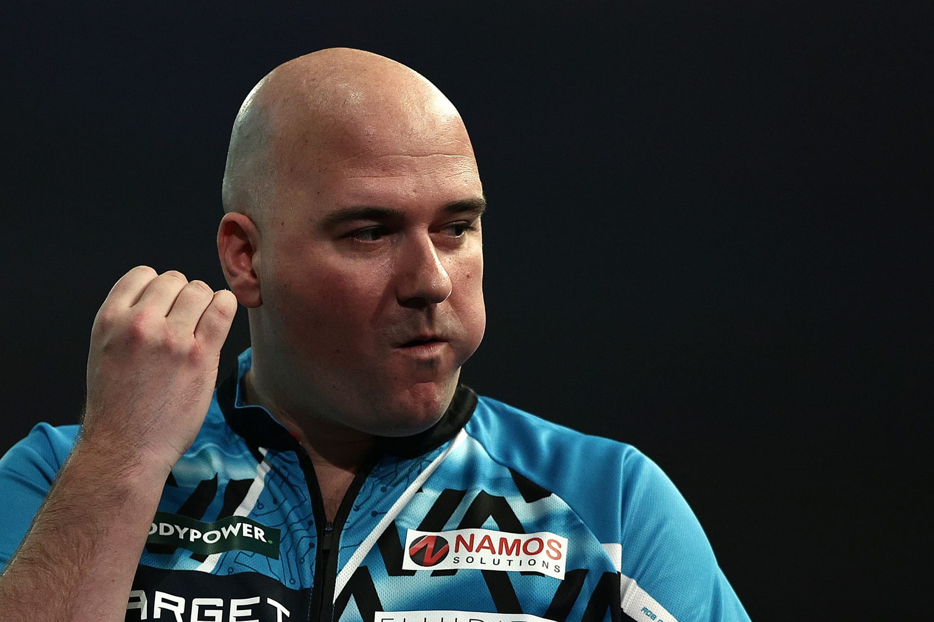 Aufreger bei der Darts-WM: Rob Cross machte eine obszöne Geste in Richtung Kamera.