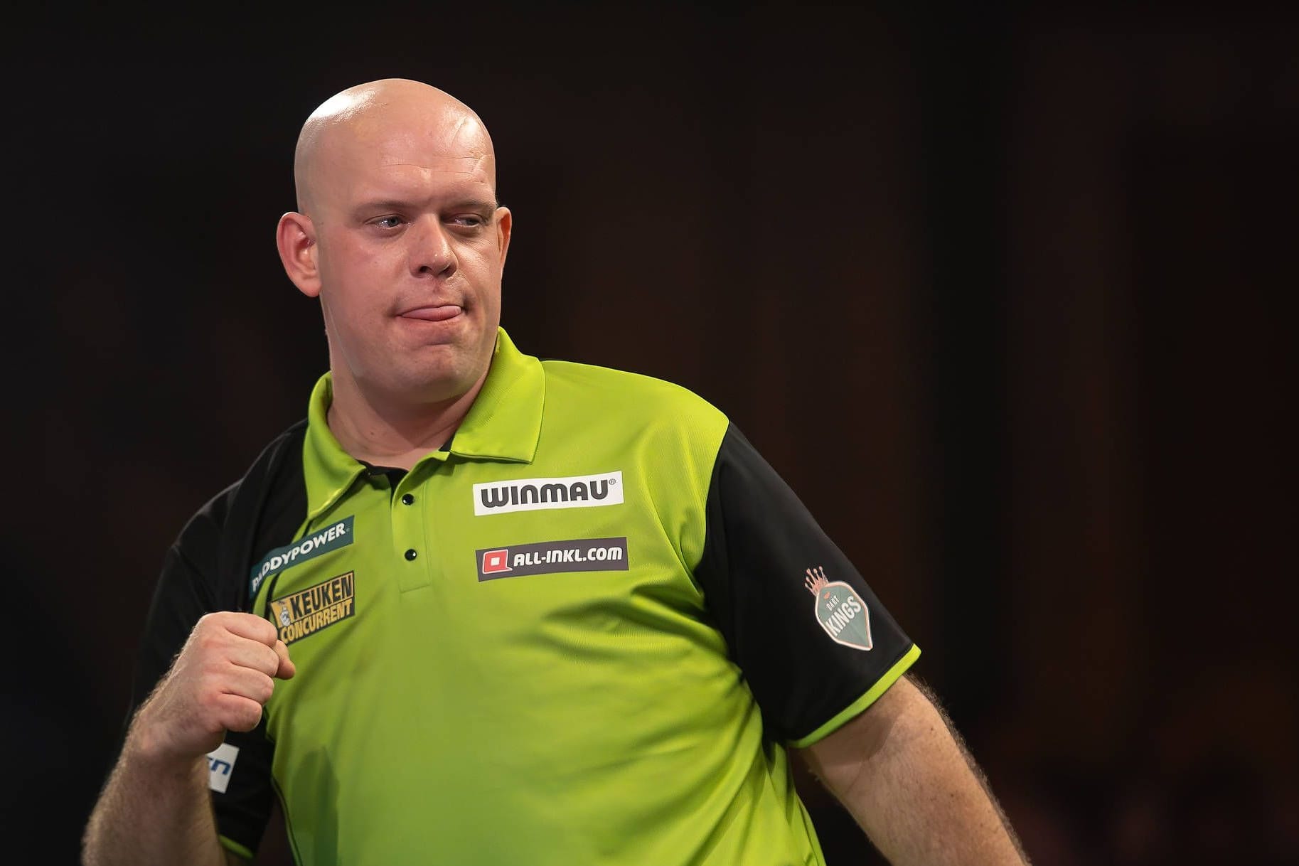 Michael van Gerwen: Er ist bei der WM eine Runde weiter.