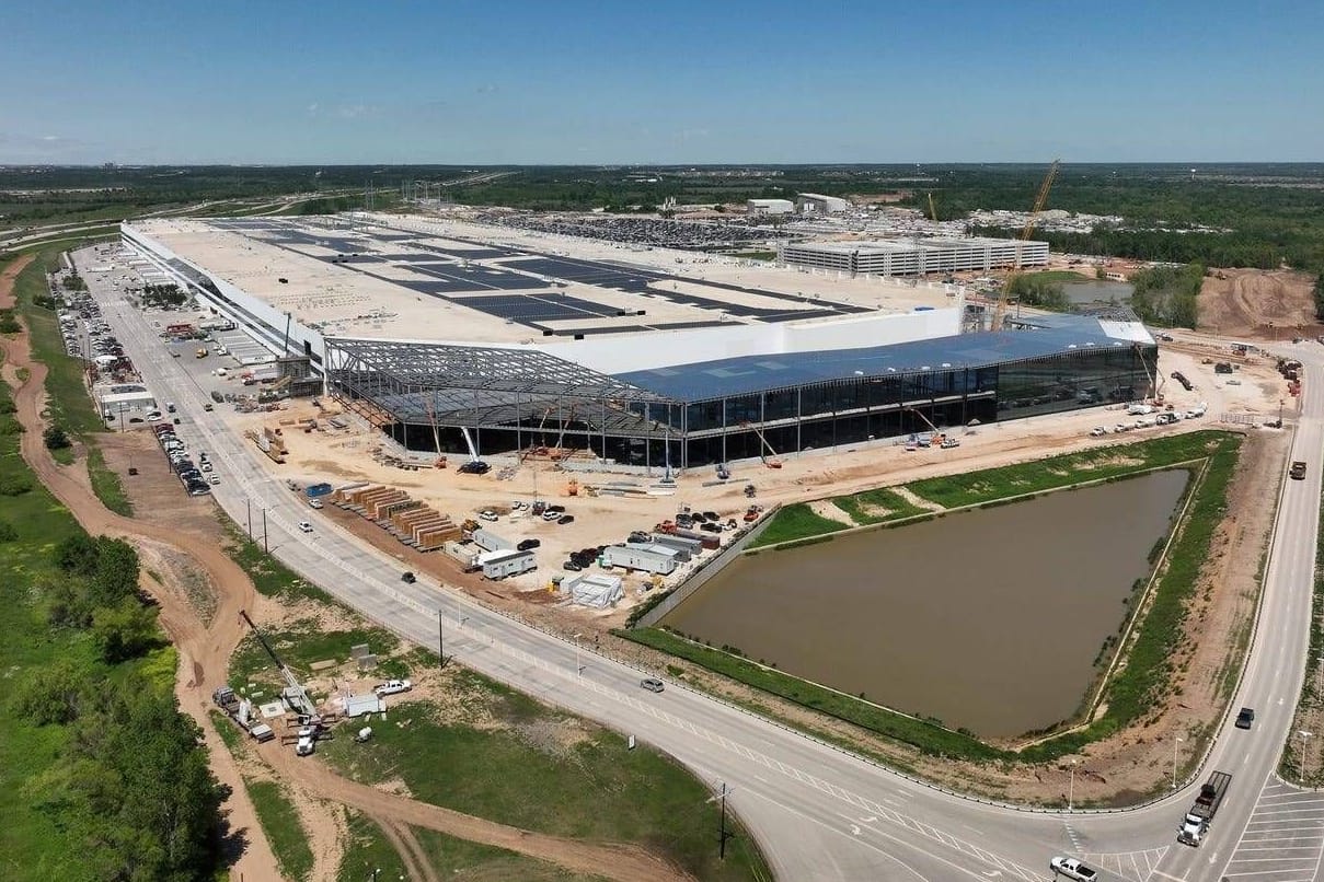 Drei Tage Stillstand: Tesla hat seinem Werk in Austin (US-Bundesstaat Texas) eine Zwangspause verordnet.