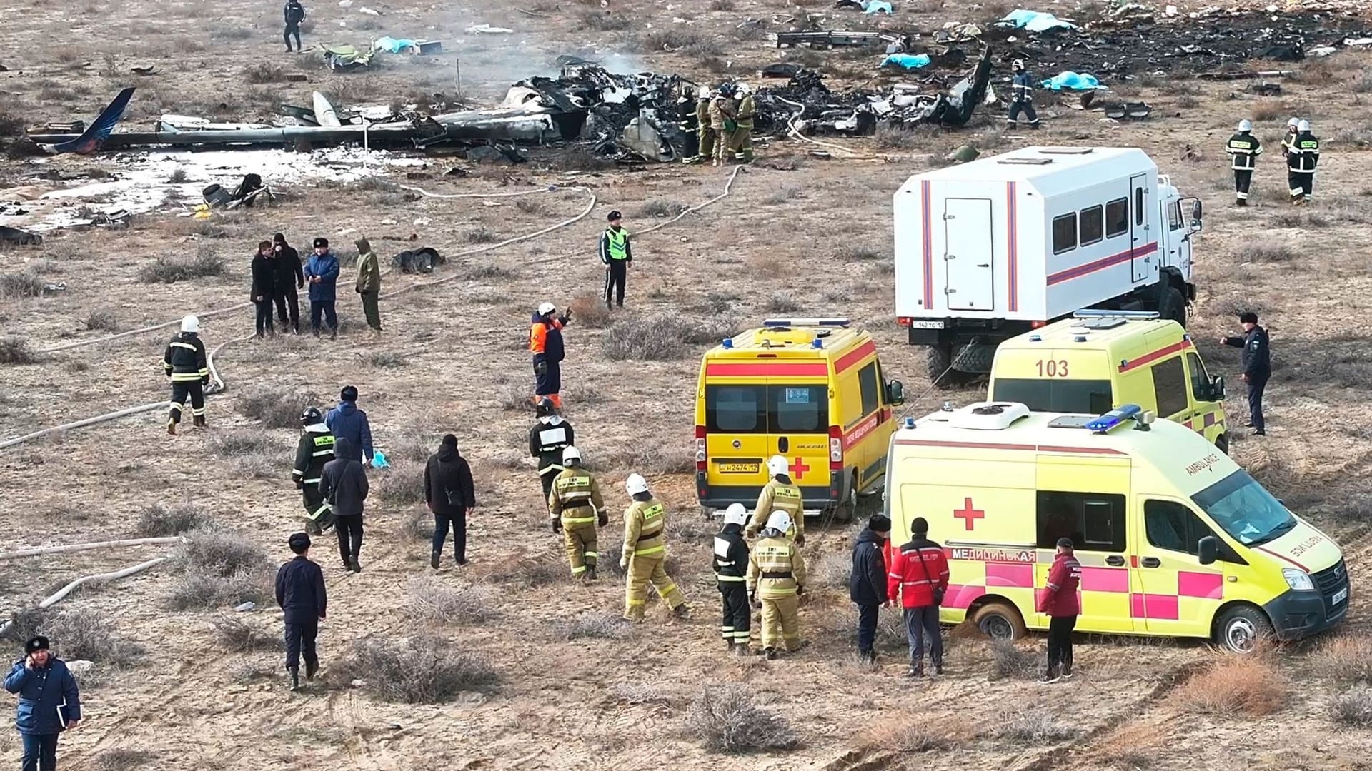 Passagierflugzeug stürzt in Kasachstan ab