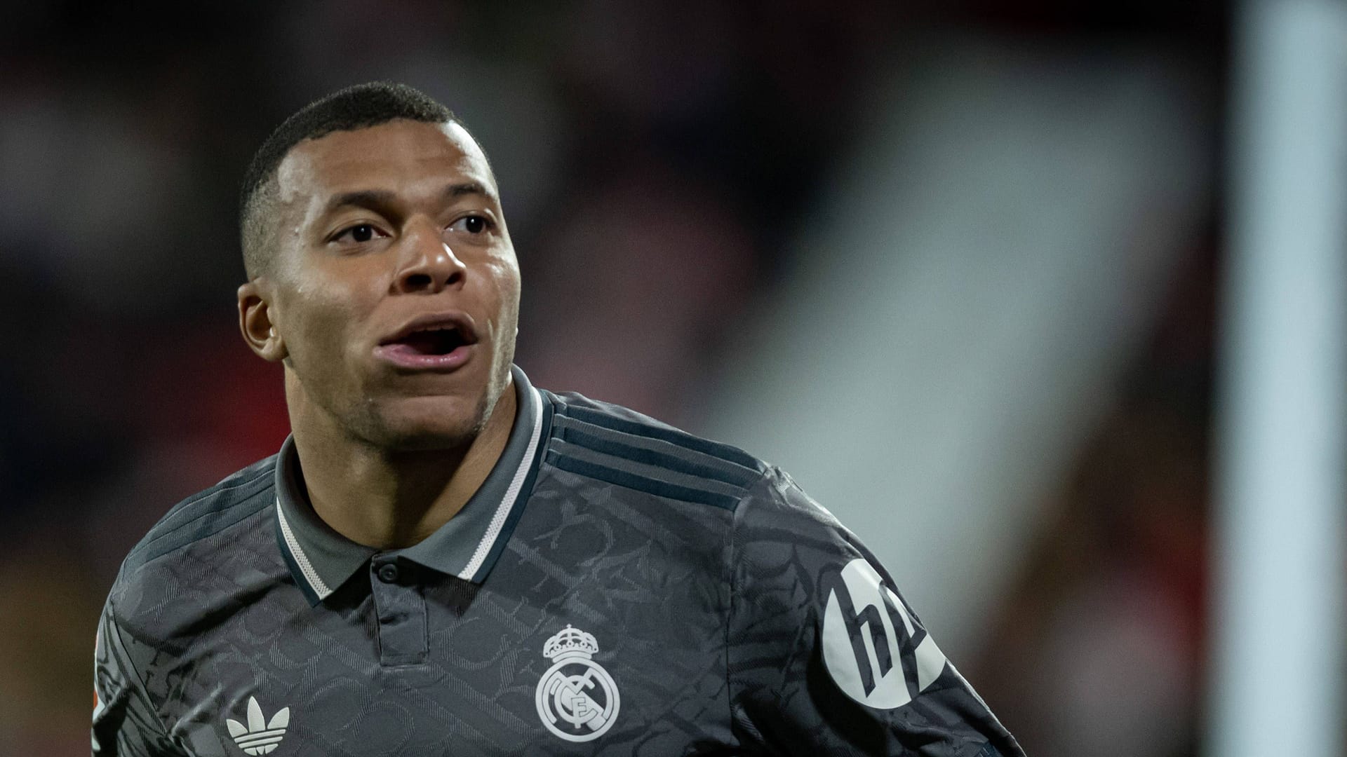 Kylian Mbappé im Trikot von Real Madrid: Der Stürmer spielt seit dieser Saison für die "Königlichen".