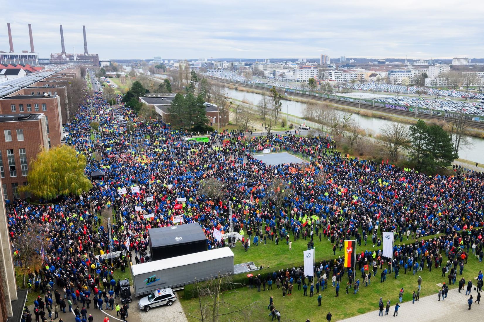 Warnstreik an deutschen Volkswagen-Standorten - Wolfsburg