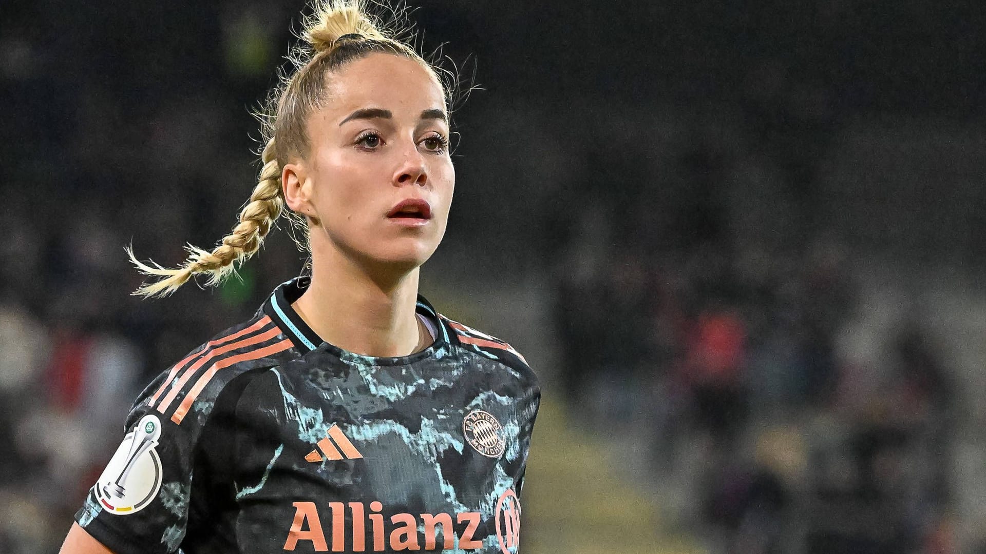 Giulia Gwinn: Die Verteidigerin des FC Bayern kämpft um den Gruppensieg.