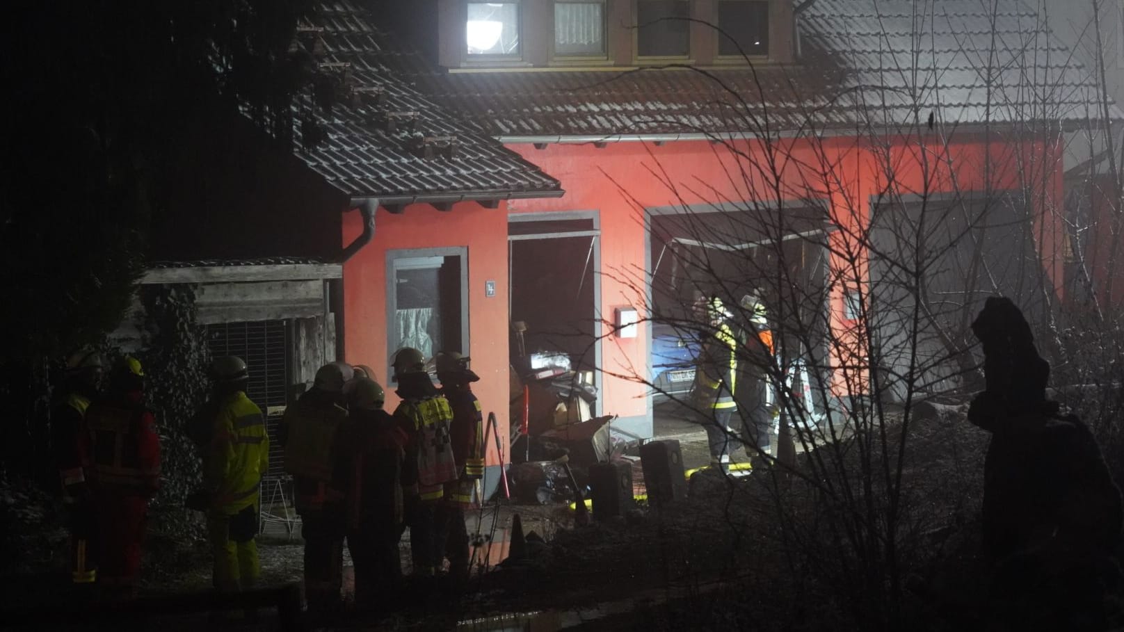 Brand in einem Mehrfamilienhaus in Dillberg.