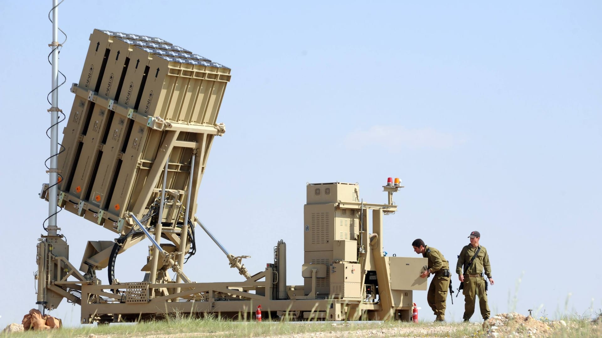 Ein Teil des Raketenabfangsystems "Iron Dome" (Symbolbild): Das erfolgreiche System der Israelis steht Pate für das geplante System Griechenlands.