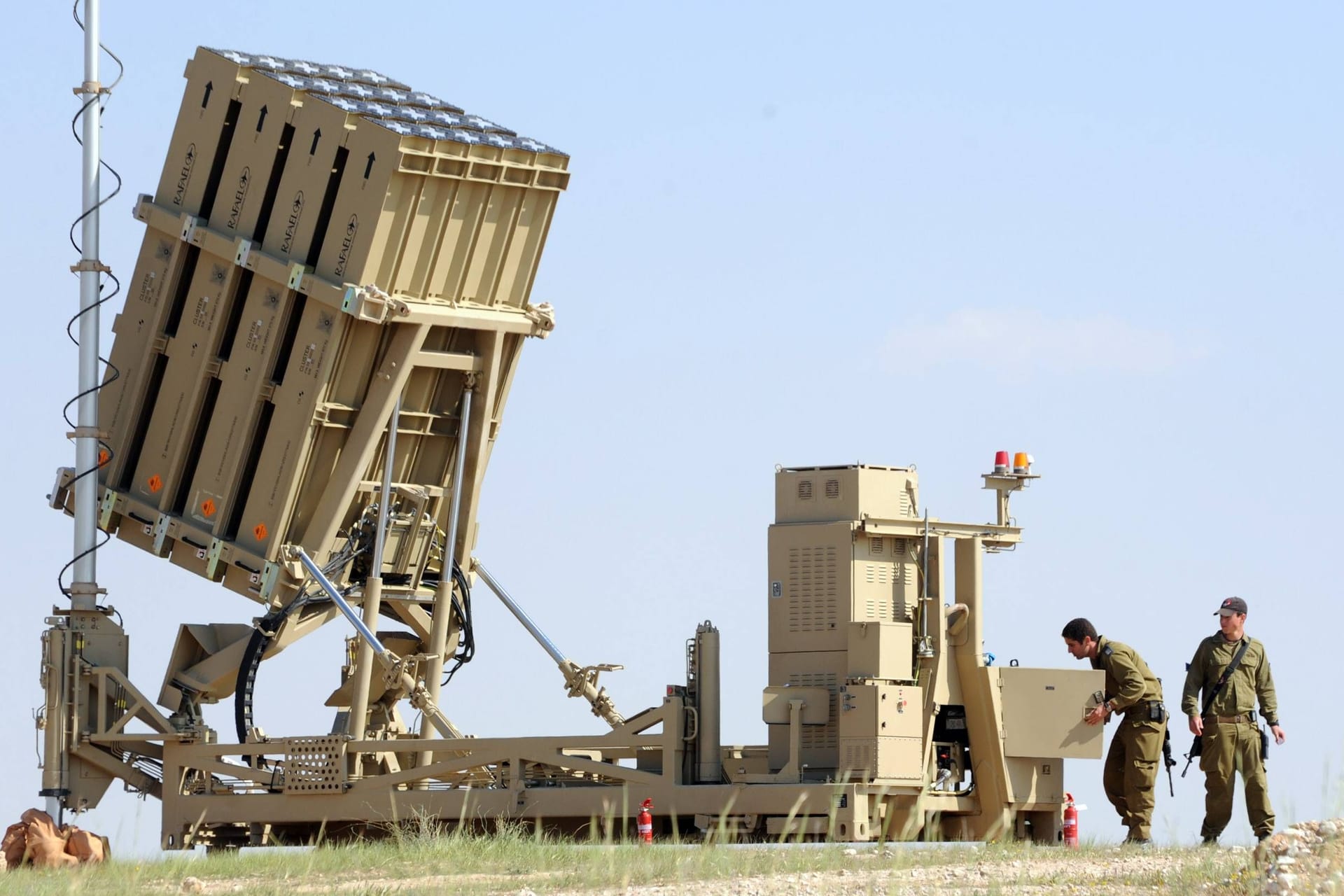 Ein Teil des Raketenabfangsystems "Iron Dome" (Symbolbild): Das erfolgreiche System der Israelis steht Pate für das geplante System Griechenlands.