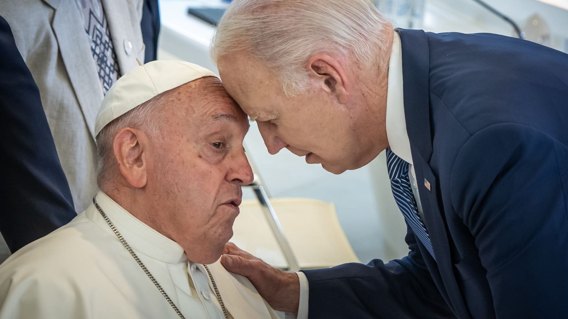 Joe Biden und Papst Franziskus