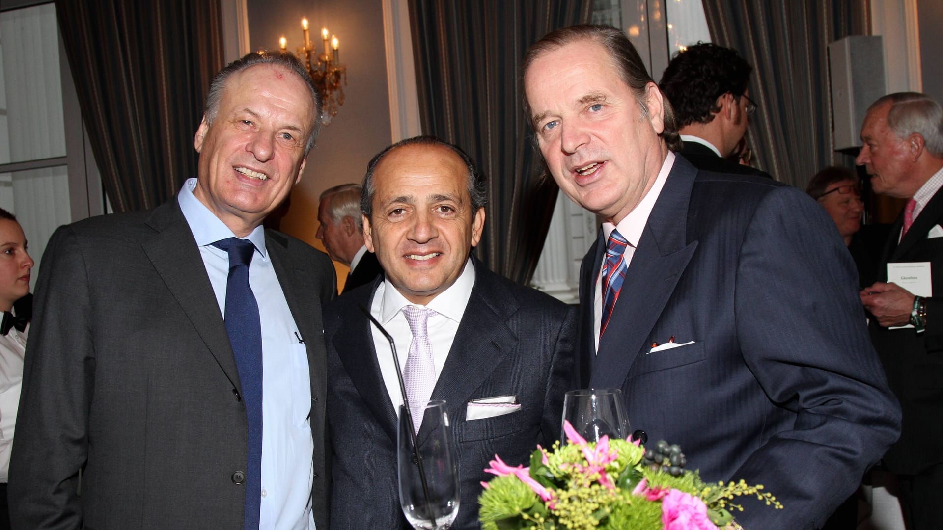 Dieter Becken (links) mit Hadi Teherani und Enno von Ruffin beim traditionellen Neujahrsempfang vom Hamburger Abendblatt im Hotel Atlantic im Jahr 2013. (Archivbild)