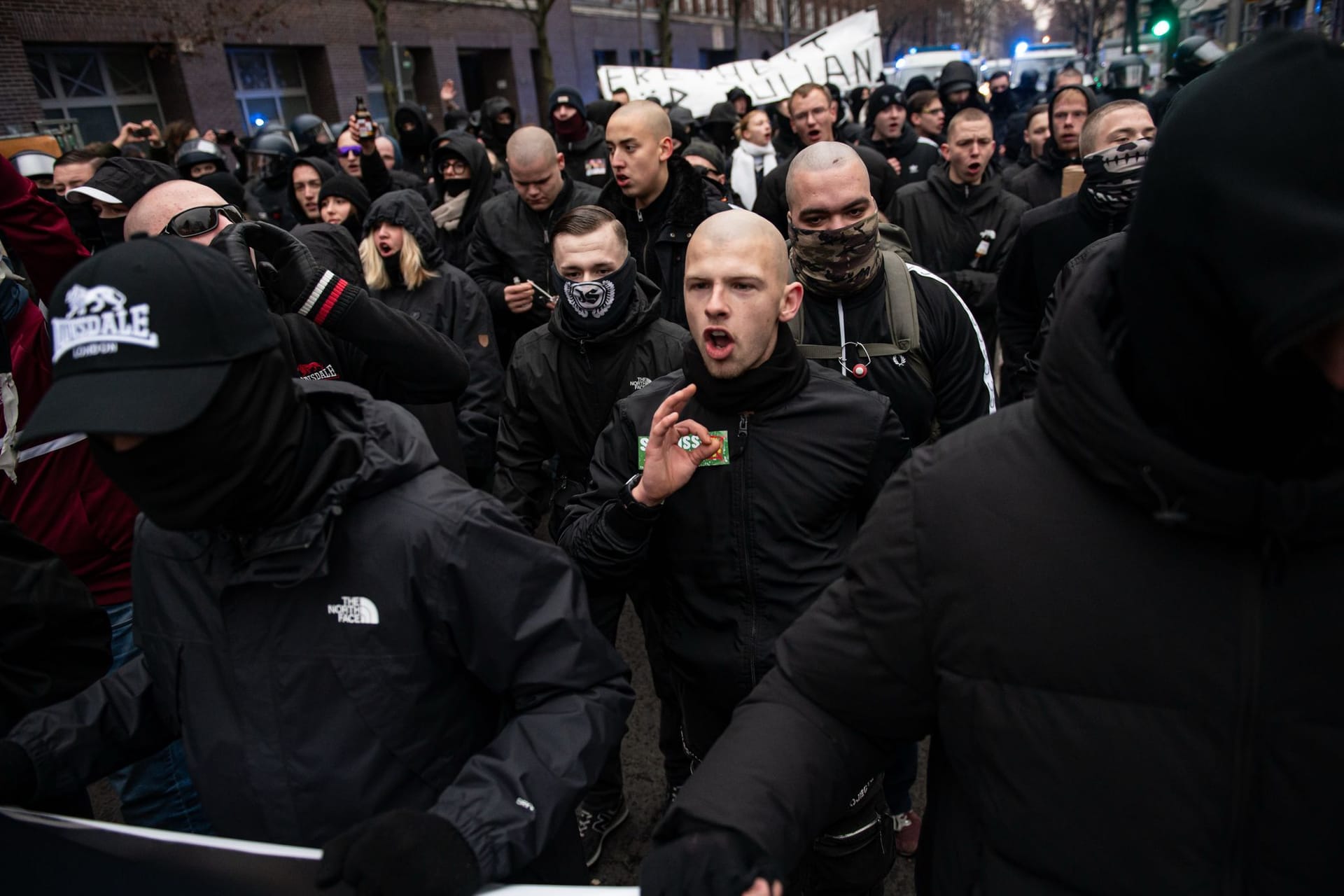 Teilnehmer der rechtsradikalen Demonstration Friedrichshain.