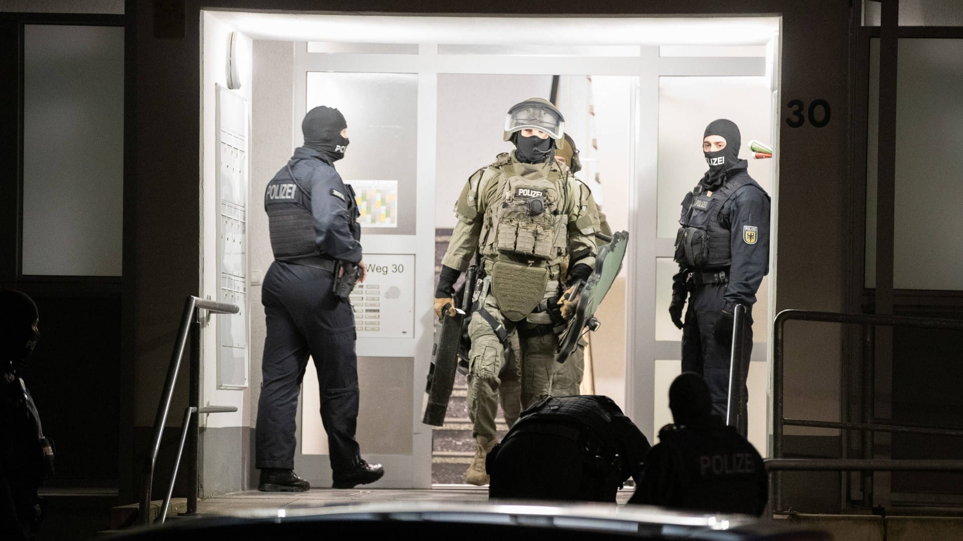 Die GSG9 im Einsatz (Archivbild): Auch am Mittwoch waren Elitepolizisten der Bundespolizei bei der Razzia dabei.