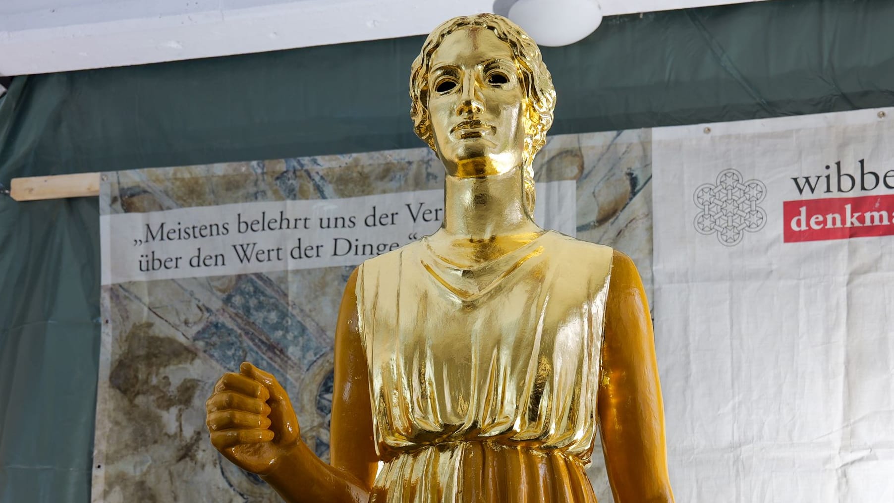 Die Pallas Athene: Anfang 2025 wird das Denkmal wieder an der Rampe zur Oberkasseler Brücke aufgestellt.