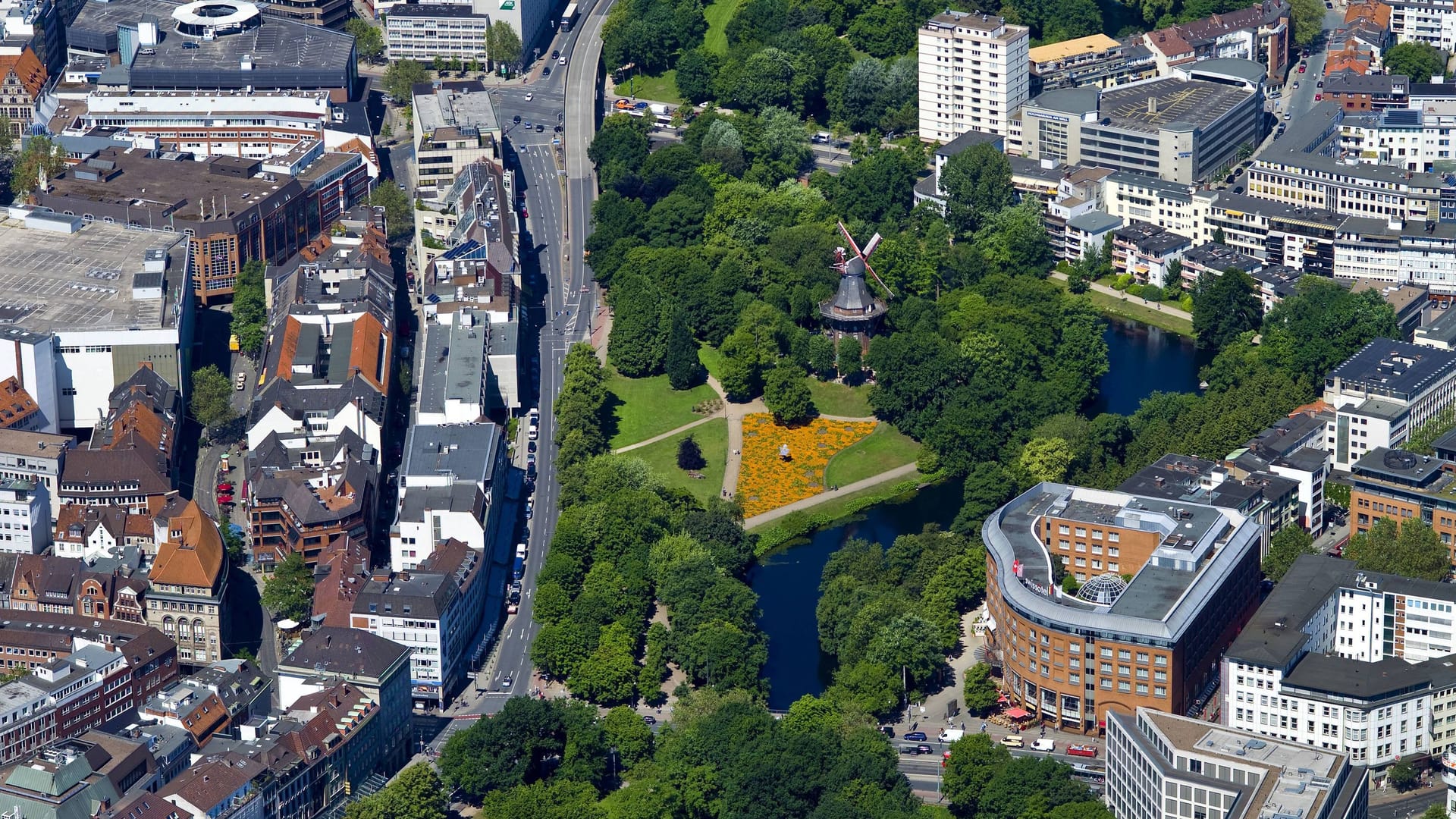 Luftaufnahme von Bremen (Archivfoto): In der Stadt leben rund 570.000 Einwohner.