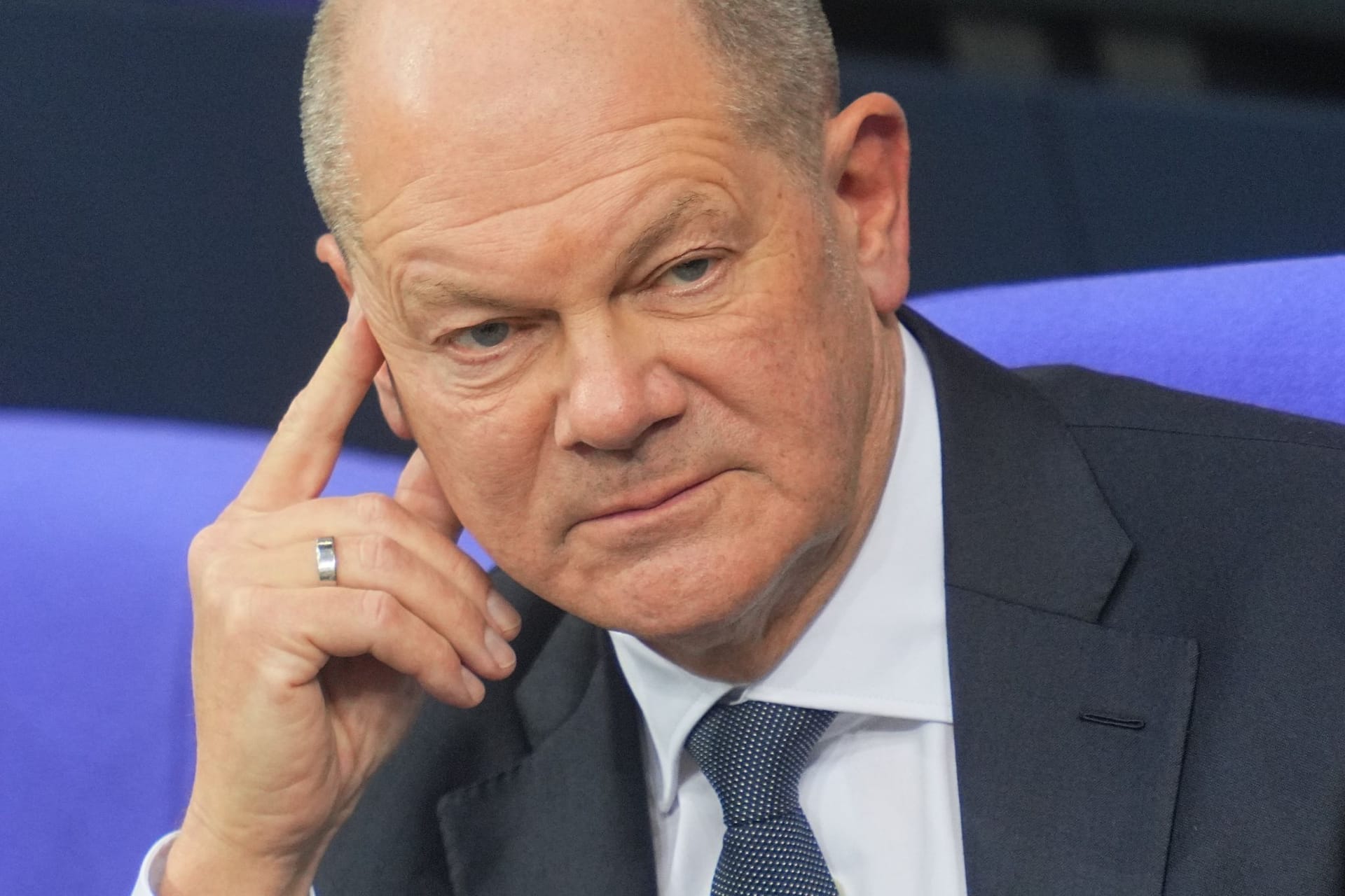 Olaf Scholz: Der Bundeskanzler hat die Vertrauensfrage im Bundestag verloren.