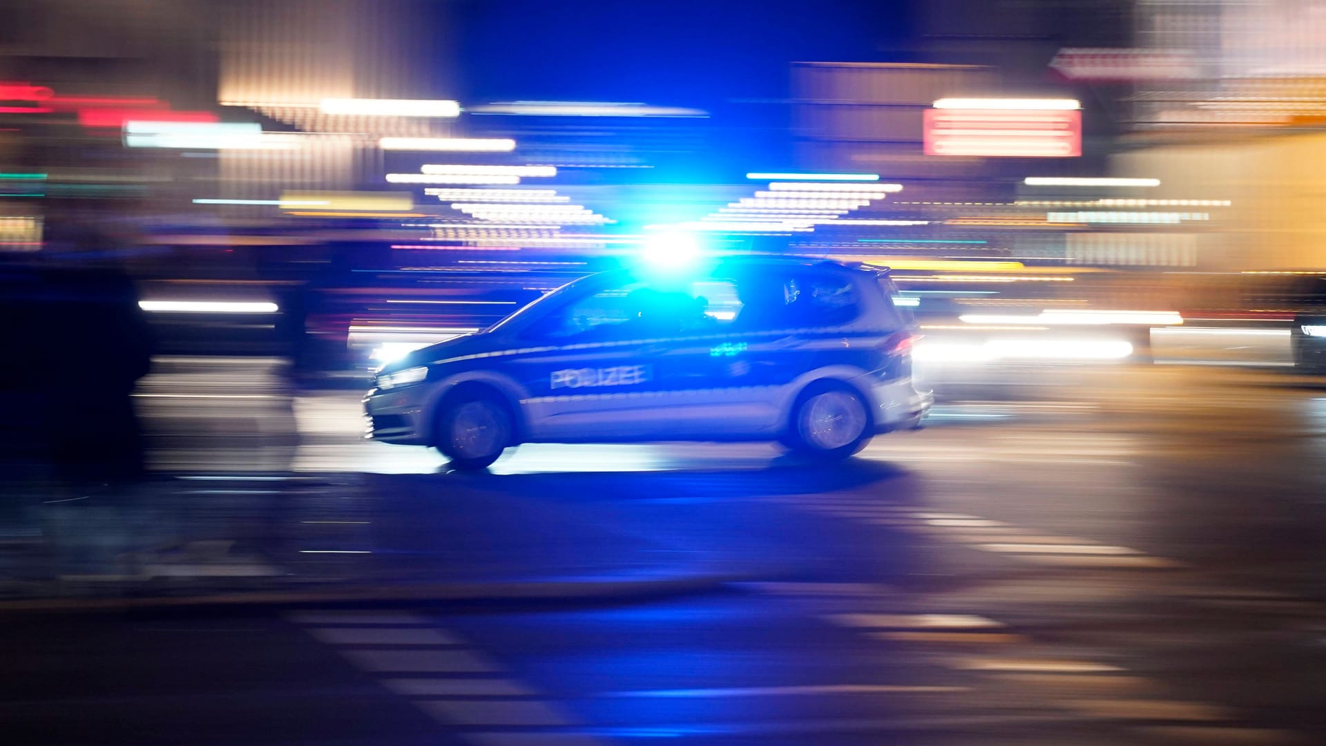 olizeiauto der Polizei Berlin zu Silvester im Einsatz. Berlin, 31.12.2019