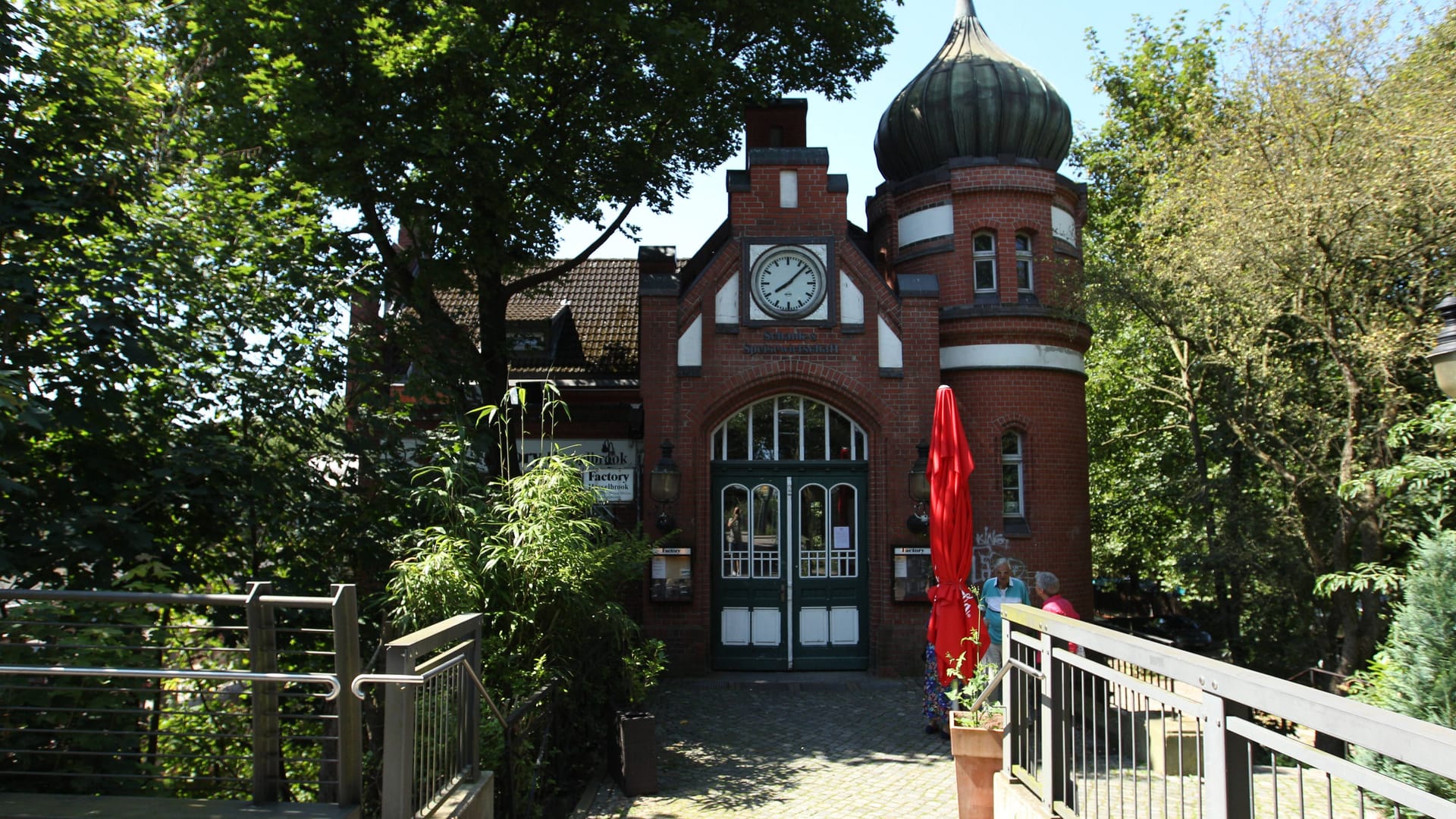 Die "Factory Hasselbrook" am S-Bahnhof Hasselbrook (Archivbild): Das Restaurant war bis zuletzt fast täglich ausgebucht.